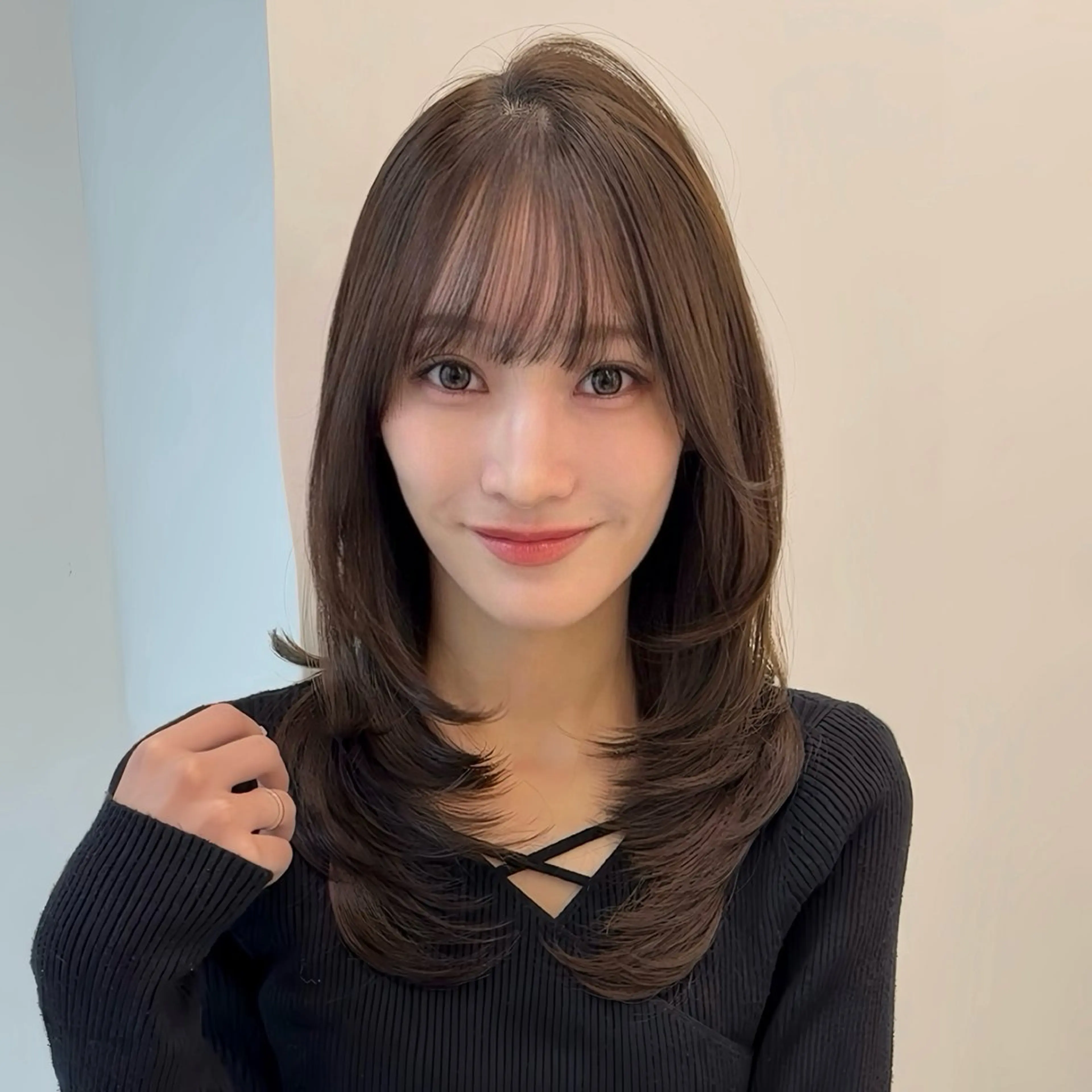 ミディアム ケアカラー 韓国風ヘア レイヤーカット カット トリートメント ブリーチなしピンク 赤井龍斗のヘアスタイル