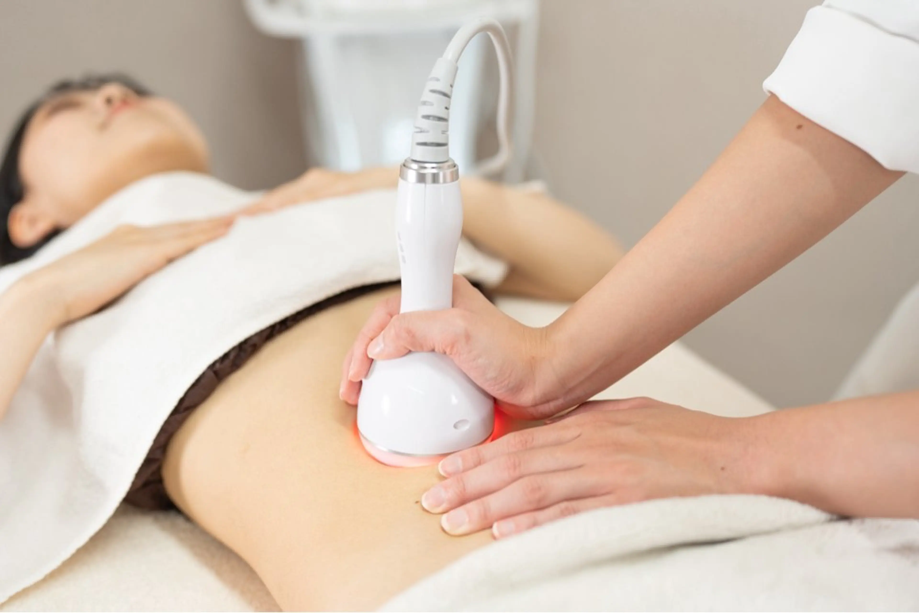 結婚式まで後〇ヶ月👰まだ間に合う❤️‍🔥3ヶ月集中プログラム❣️❣️背中ラインが変われば全身の印象が変わる✨️の写真