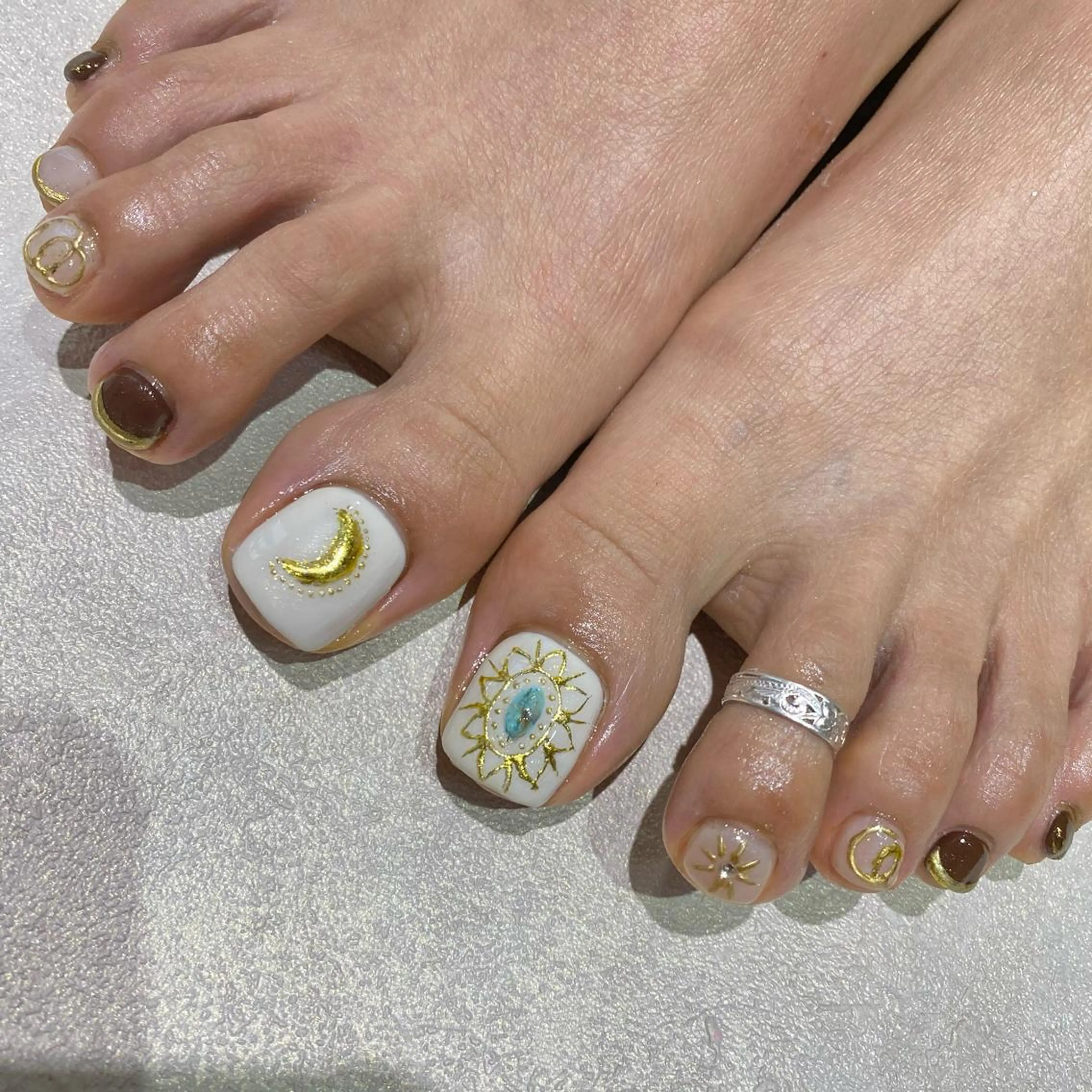 ネイル アートネイル フットネイル Amber21.所属・Nagahama Akariのネイルデザイン