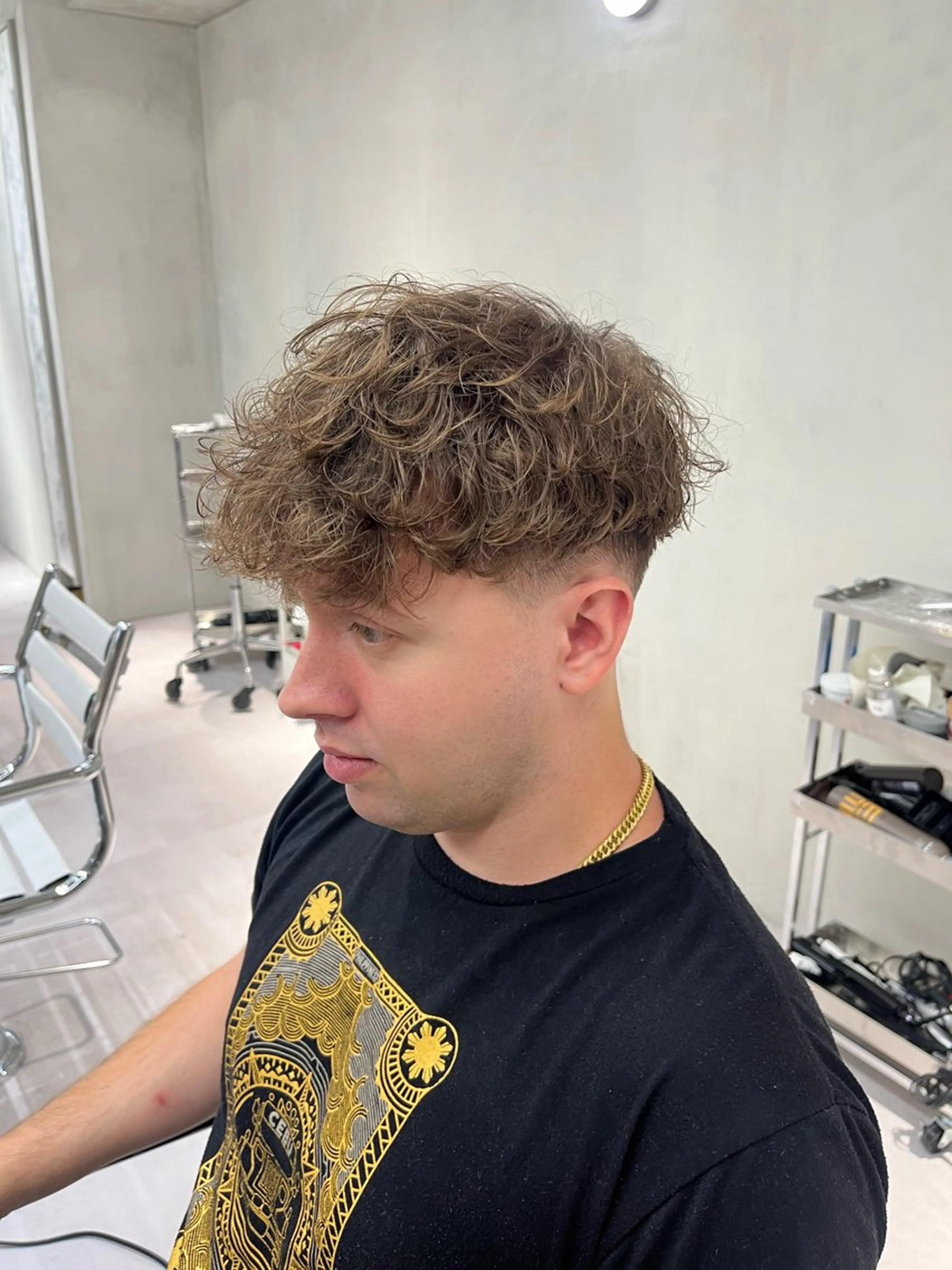 ショート パーマ メンズ soen所属・⚡メンズパーマフ ェードカットTomyのヘアスタイル