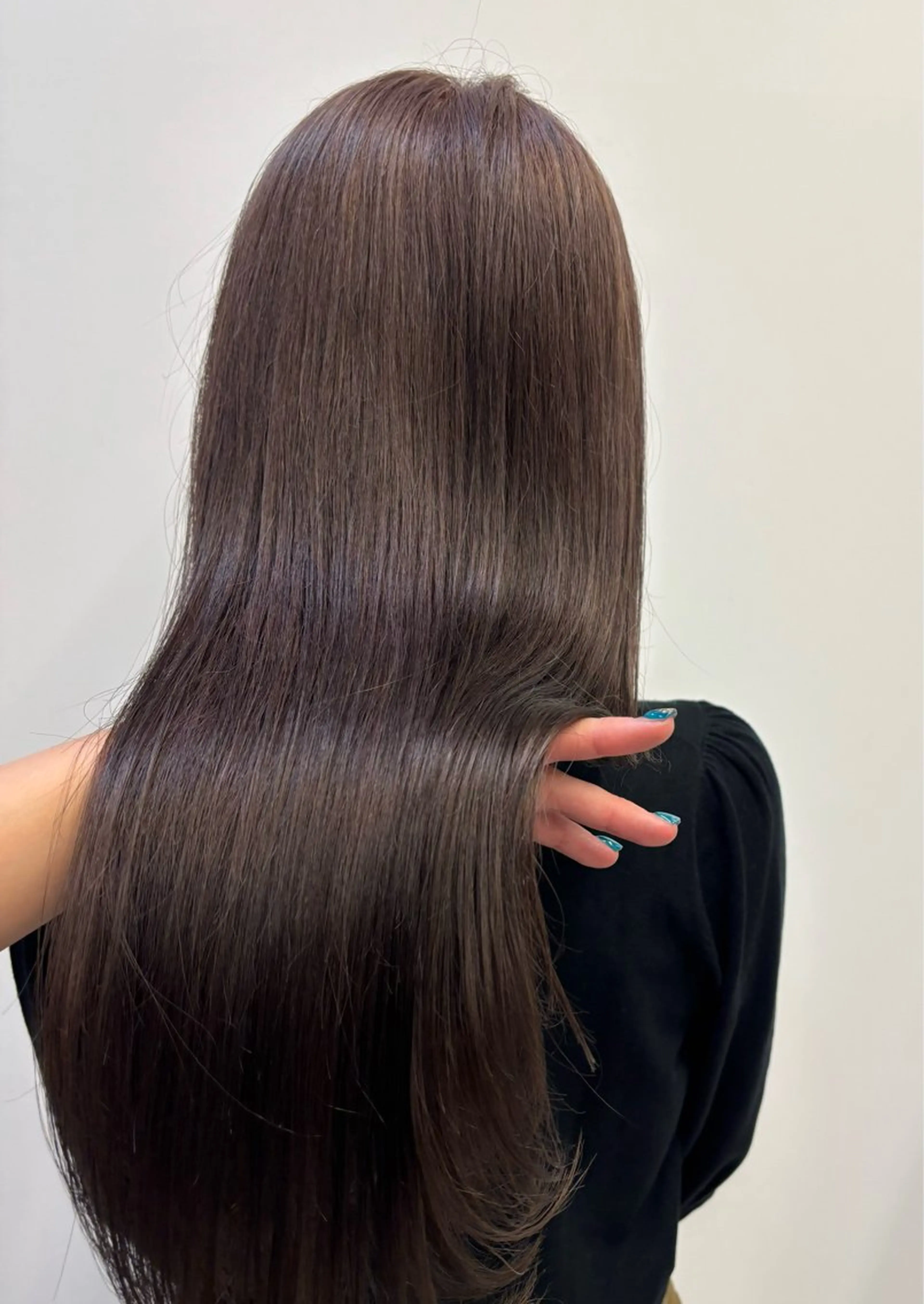 ロング waku所属・豊橋/菜月/ブリーチ /艶カラーハイトーンのヘアスタイル