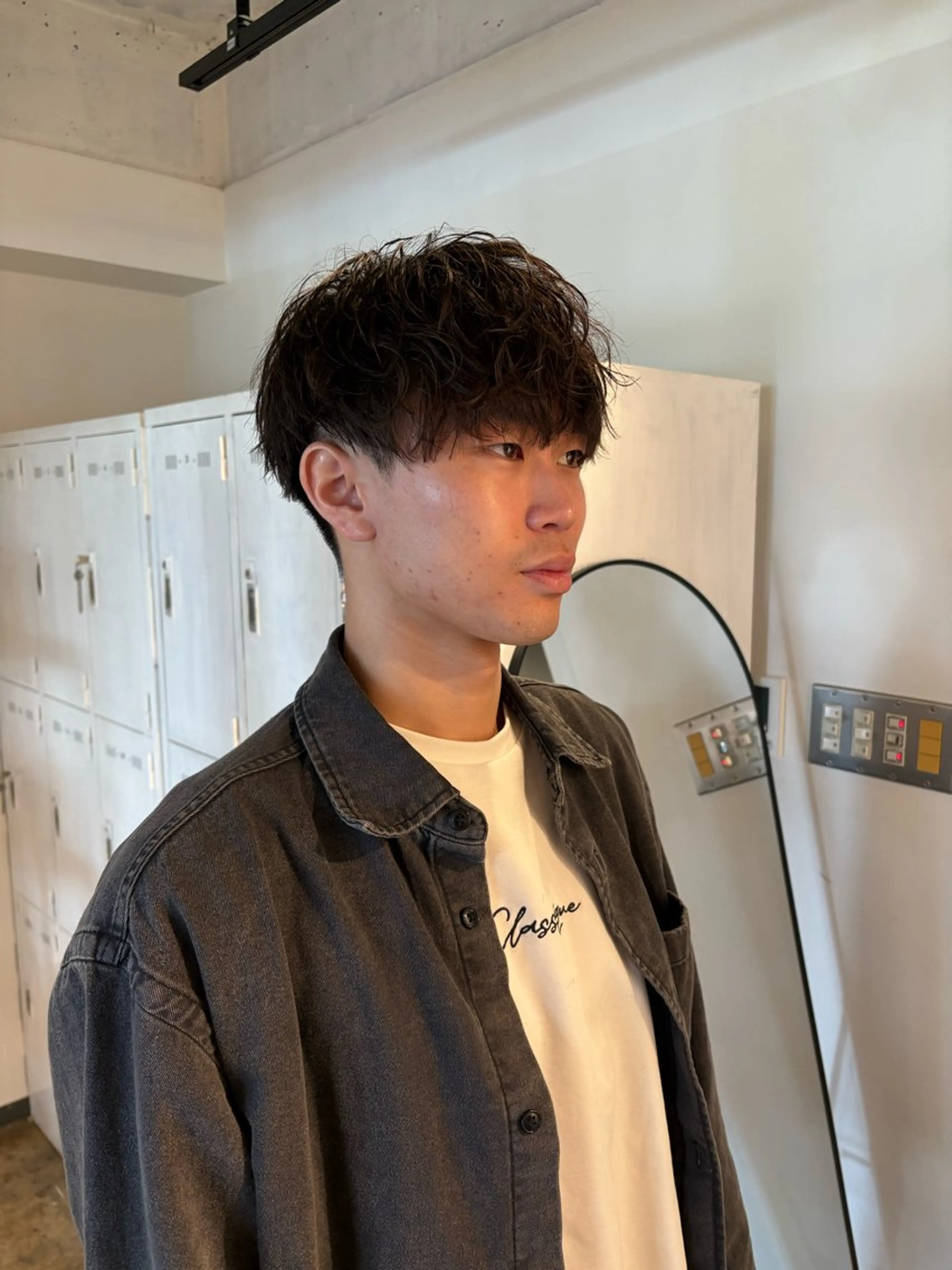 ショート メンズ センターパート ダウンパーマ フェザーパーマ カルマパーマ メンズ韓国風 カット パーマ become men's hair 名駅店所属・名駅/フェザーパーマ 韓国ヘア/森岡のヘアスタイル