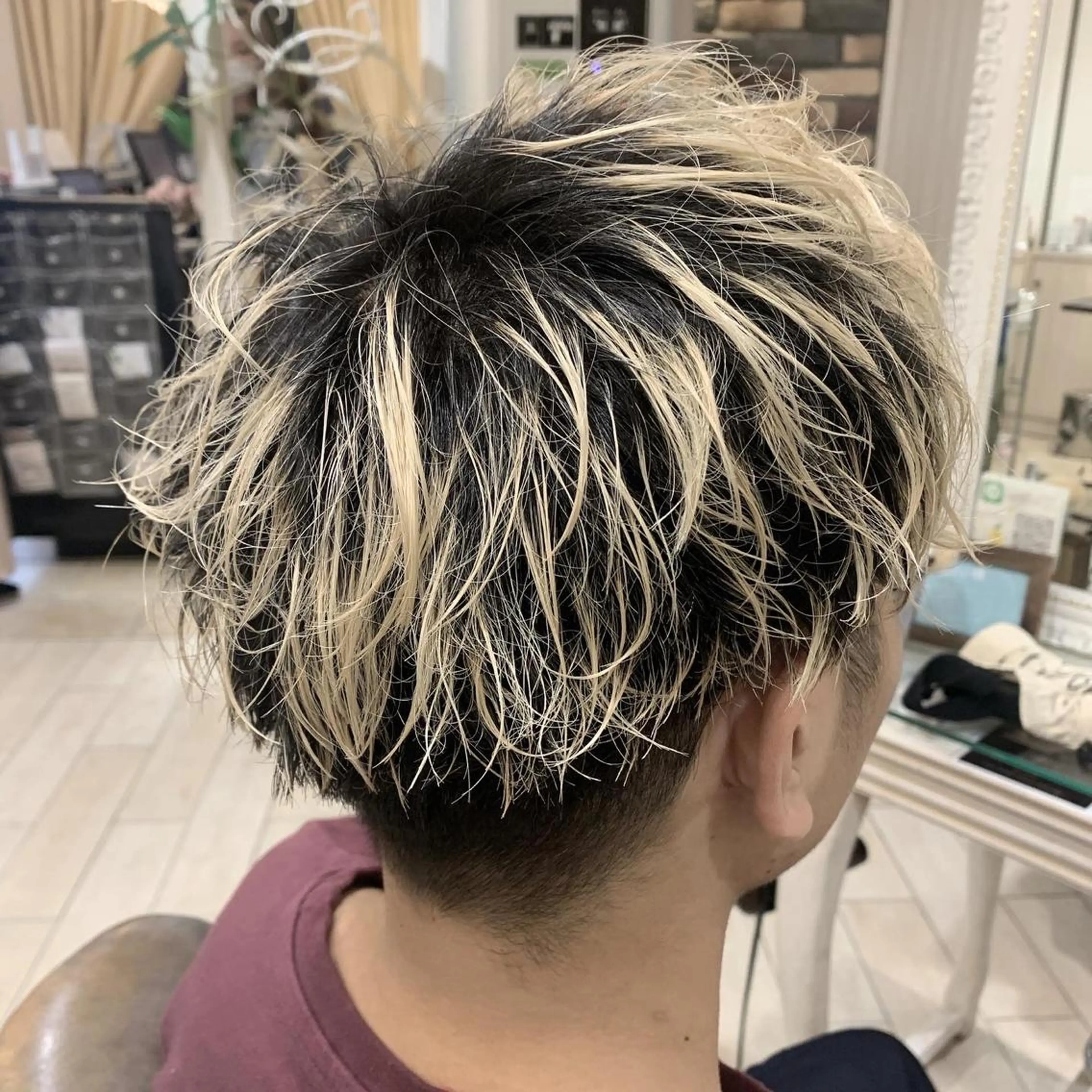 ショート カラー パーマ ヘアアレンジ メンズ 増渕 駿介のヘアスタイル