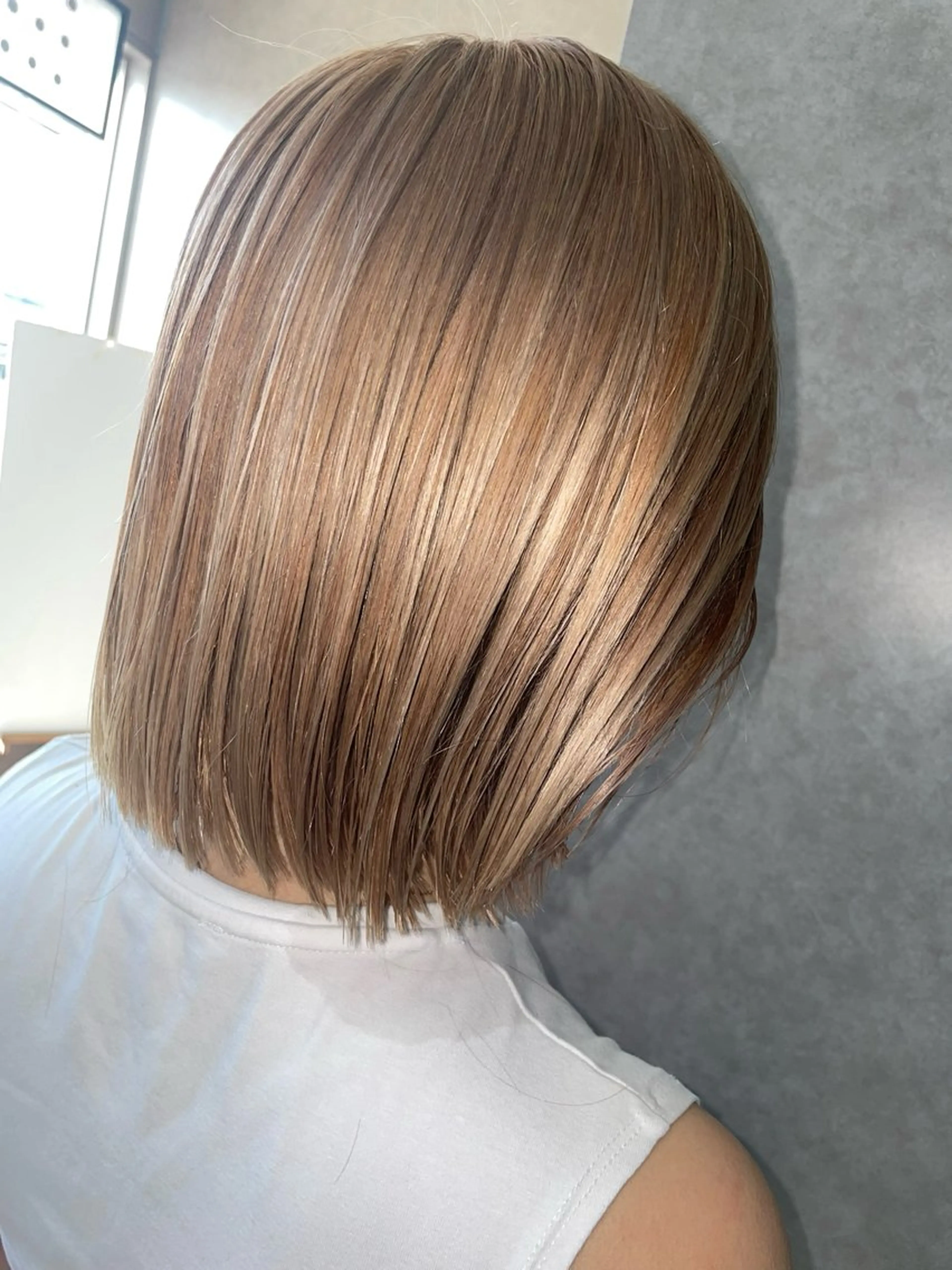 ショート カラー ゾートスサロンモガ所属・スタイリスト まきのヘアスタイル