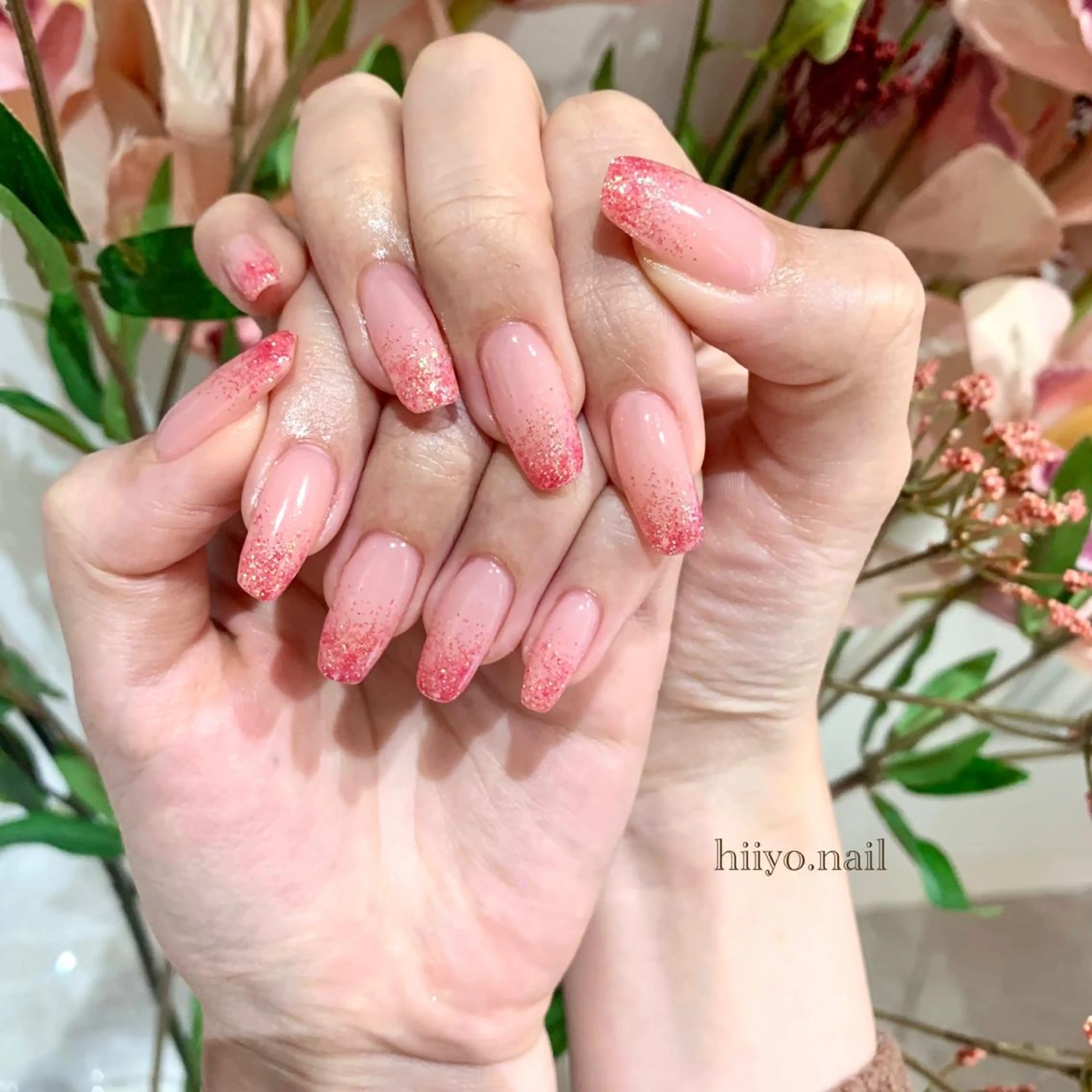 ネイル アートネイル ラメ(グリッター) ラメグラデーション シンプルネイル hiyo🫧ネイル /渋谷💍🎀のネイルデザイン