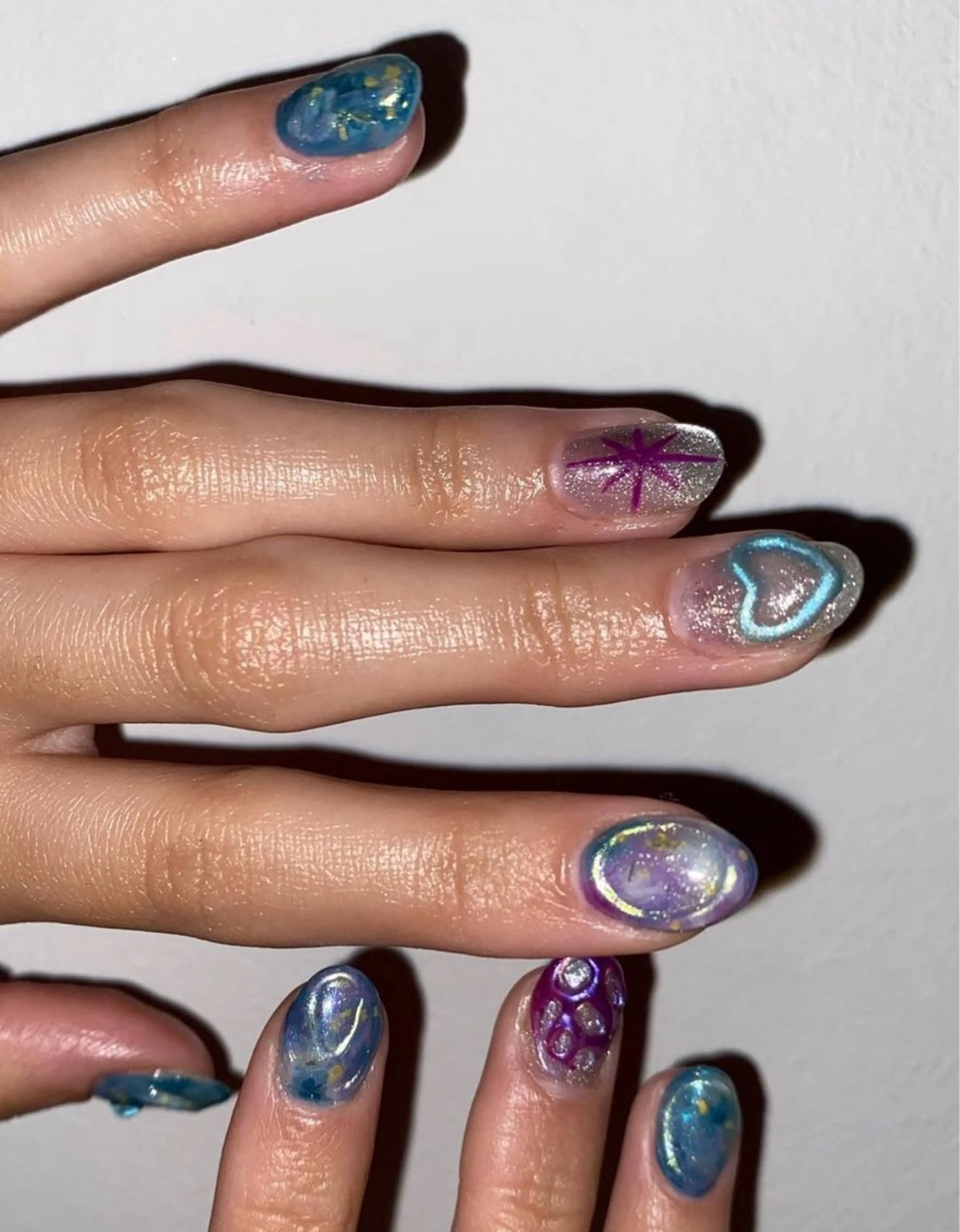 ネイル サガトワ マディナのネイルデザイン