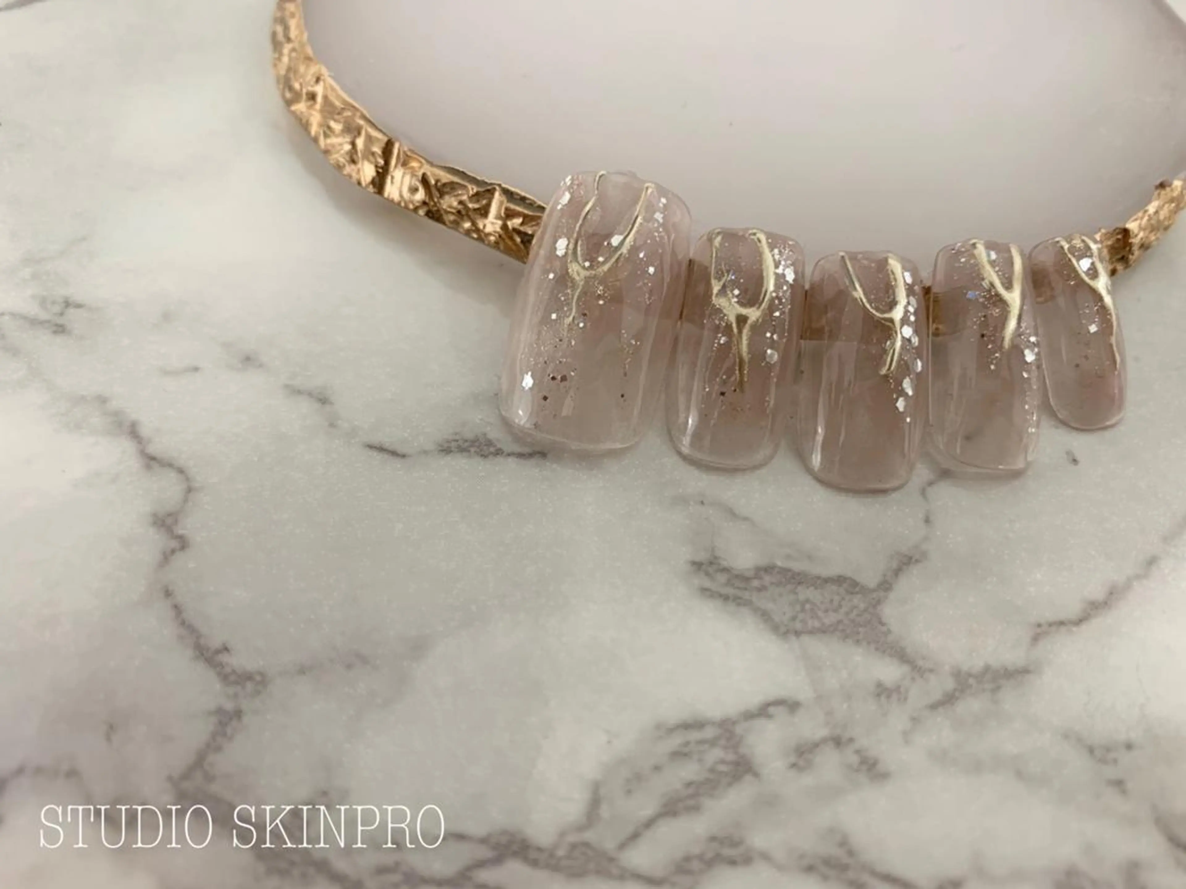 ネイル ハンドネイル Nail 予約受付スキンプロのネイルデザイン