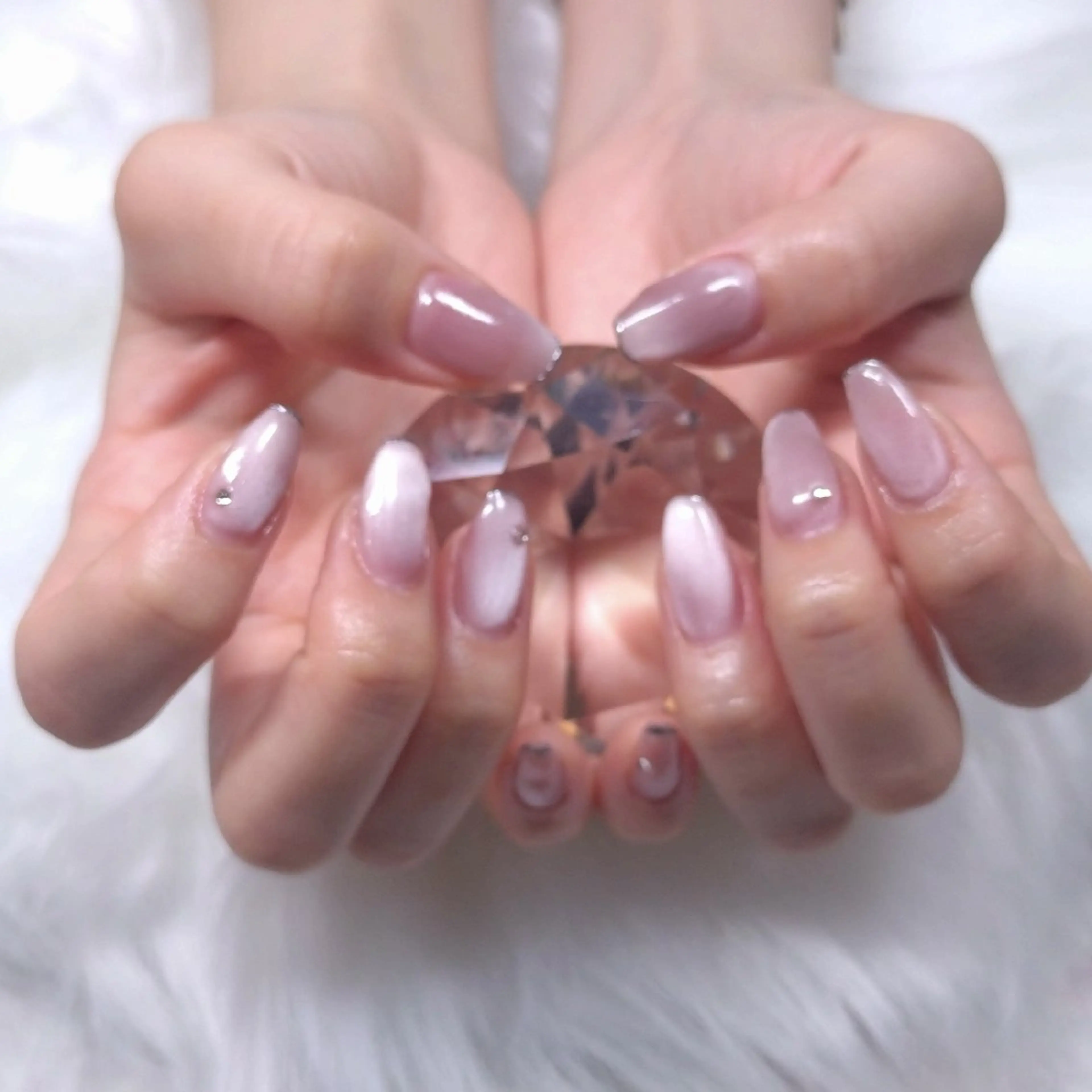 ネイル フレンチネイル マグネットネイル ミラーネイル ピンク シルバー ハンドネイル AG nail 〚　yuka　〛のネイルデザイン