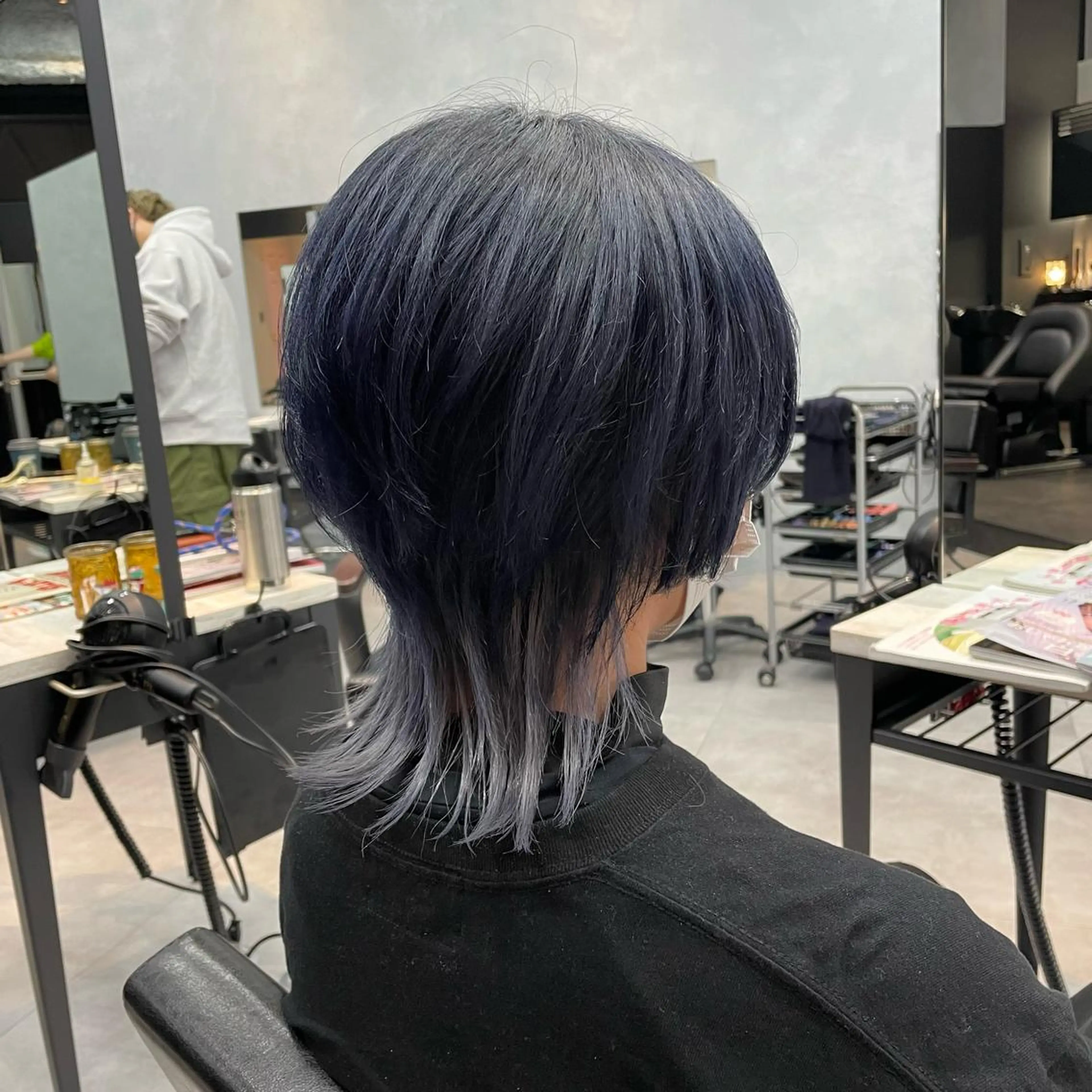 ミディアム ウルフカット ヘアカラー 🫧艶髪/ブリーチ 🐳honami🫧のヘアスタイル