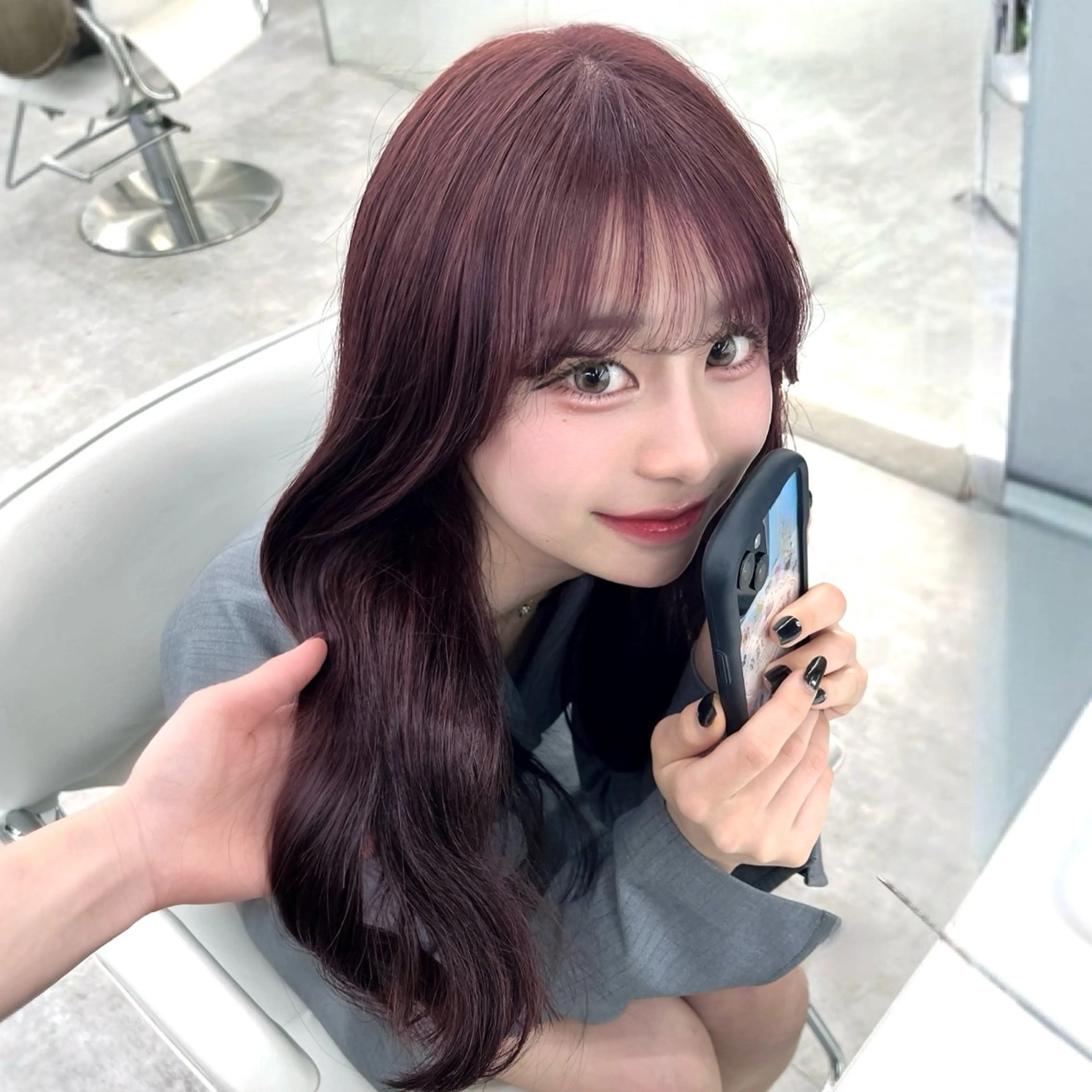 ロング ヘアカラー 🇰🇷韓国ヘア🎀 レイヤー🤍MOEのヘアスタイル