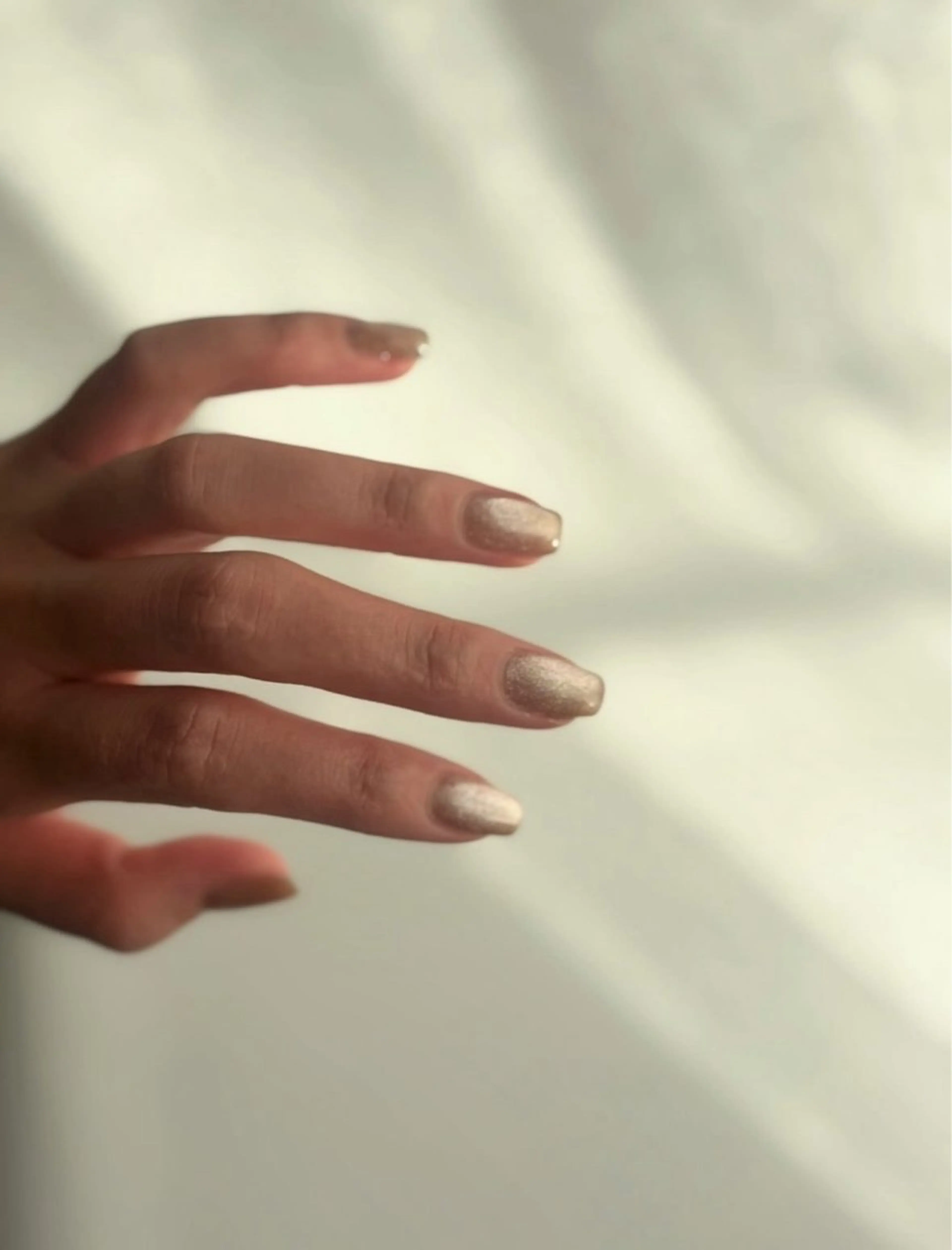 ネイル ブラウン ニュアンスネイル ハンドネイル Elio所属・Elio 国泰寺のネイルデザイン