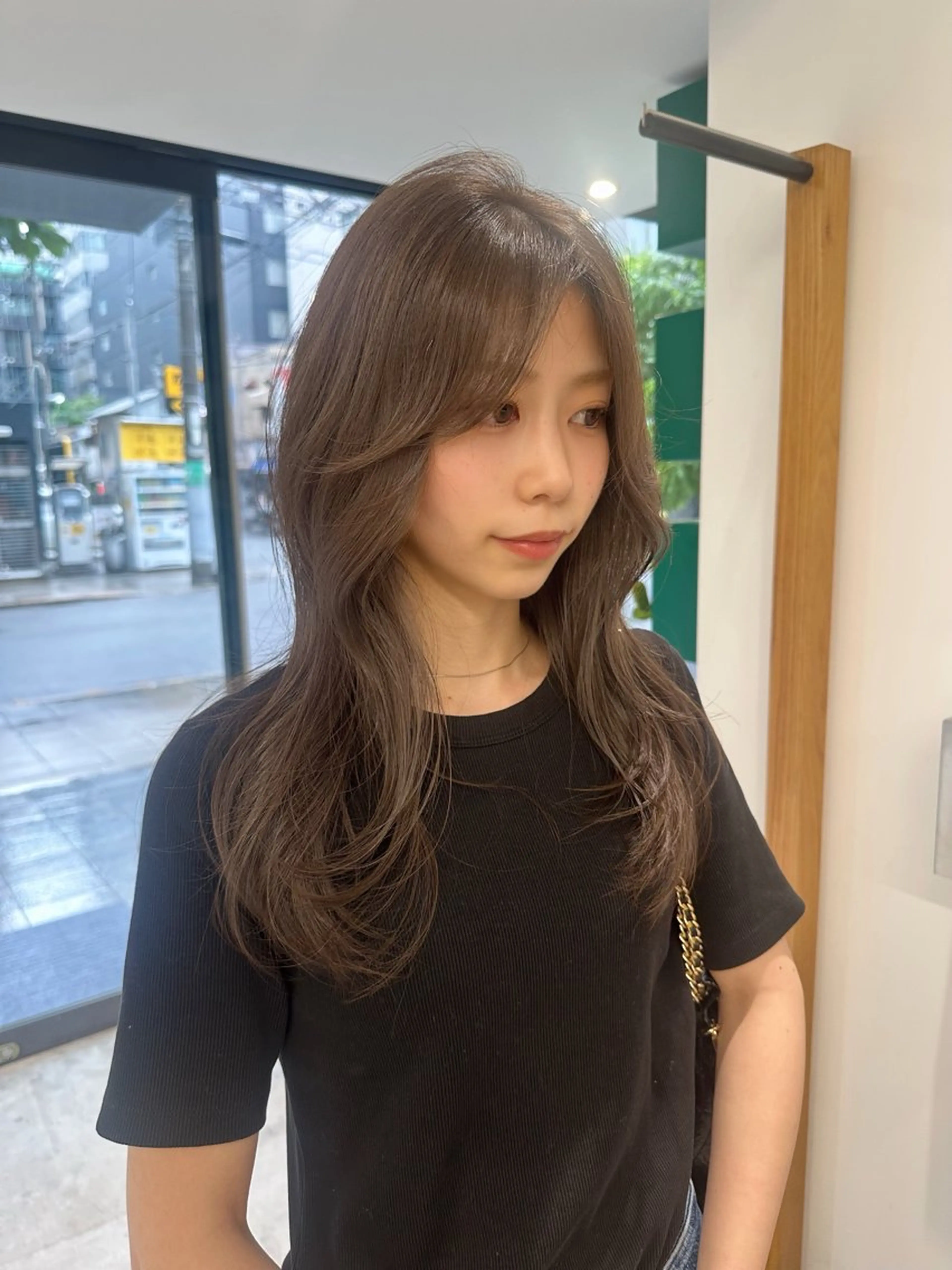 セミロング カラー カット ヘアカラー トリートメント M所属・ハイトーン/透け感 カラー🎀真香のヘアスタイル