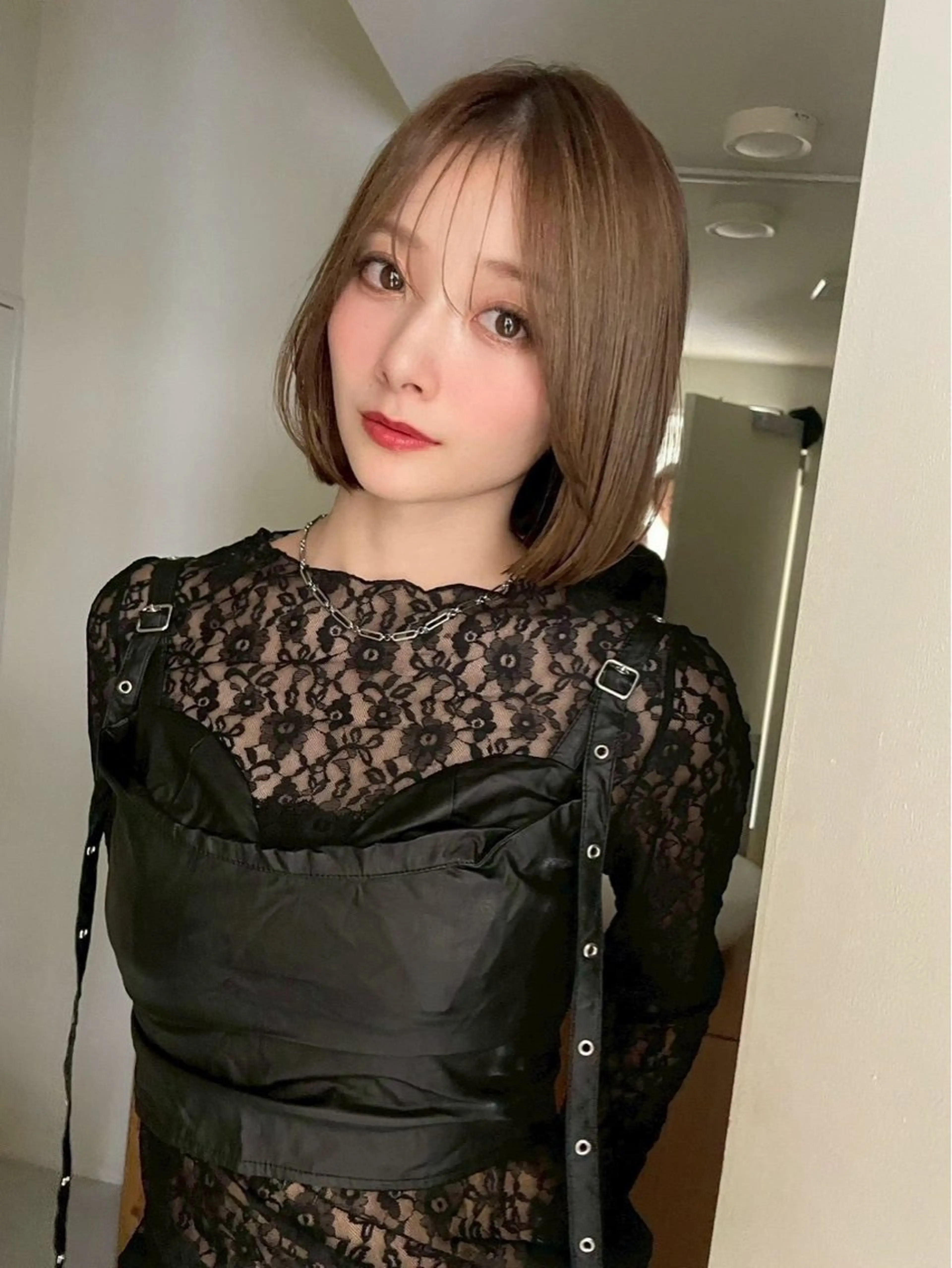 ショート カラー 艶髪ハイトーン 💎凜💎のヘアスタイル