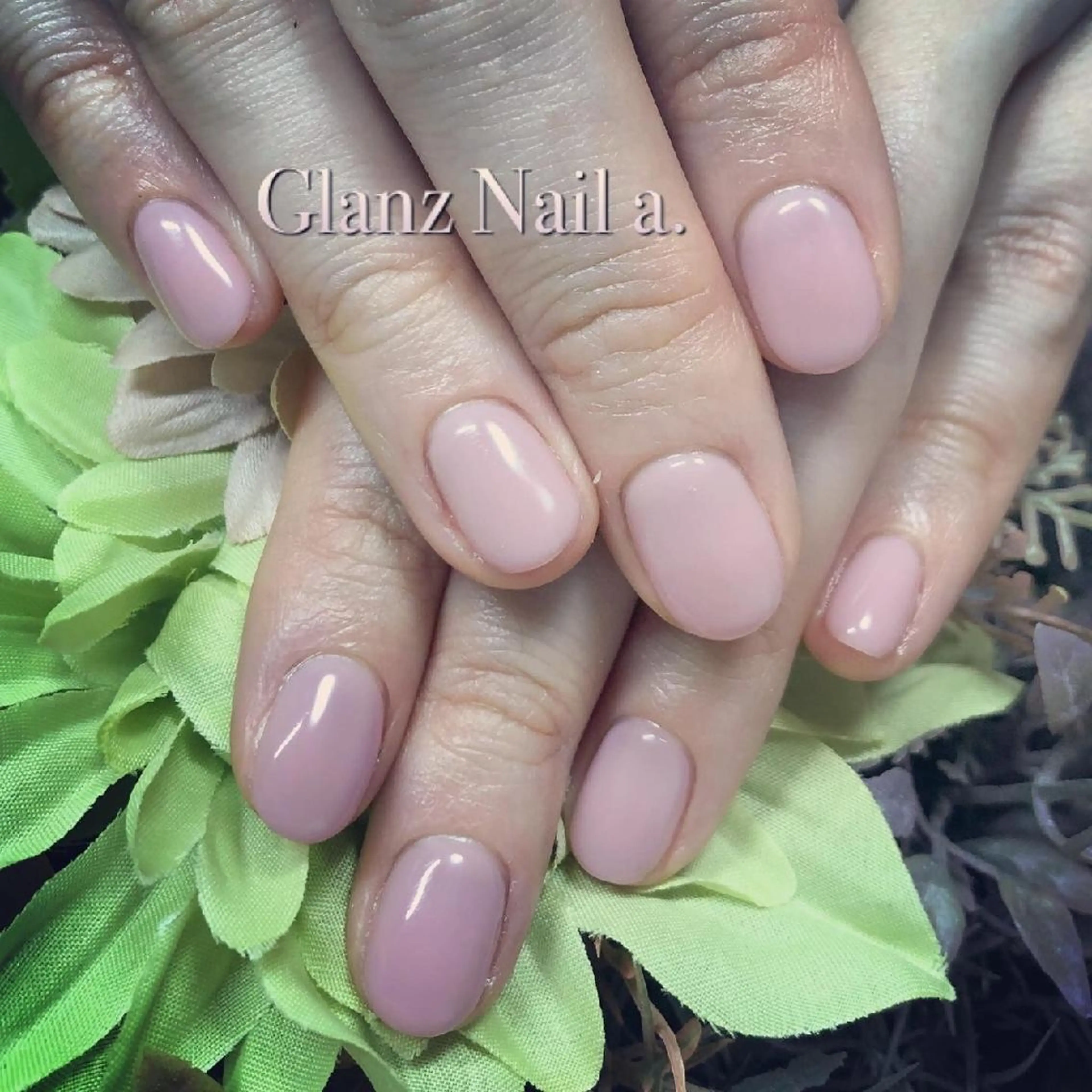 ネイル ワンカラーネイル Glanz  Nail aのネイルデザイン