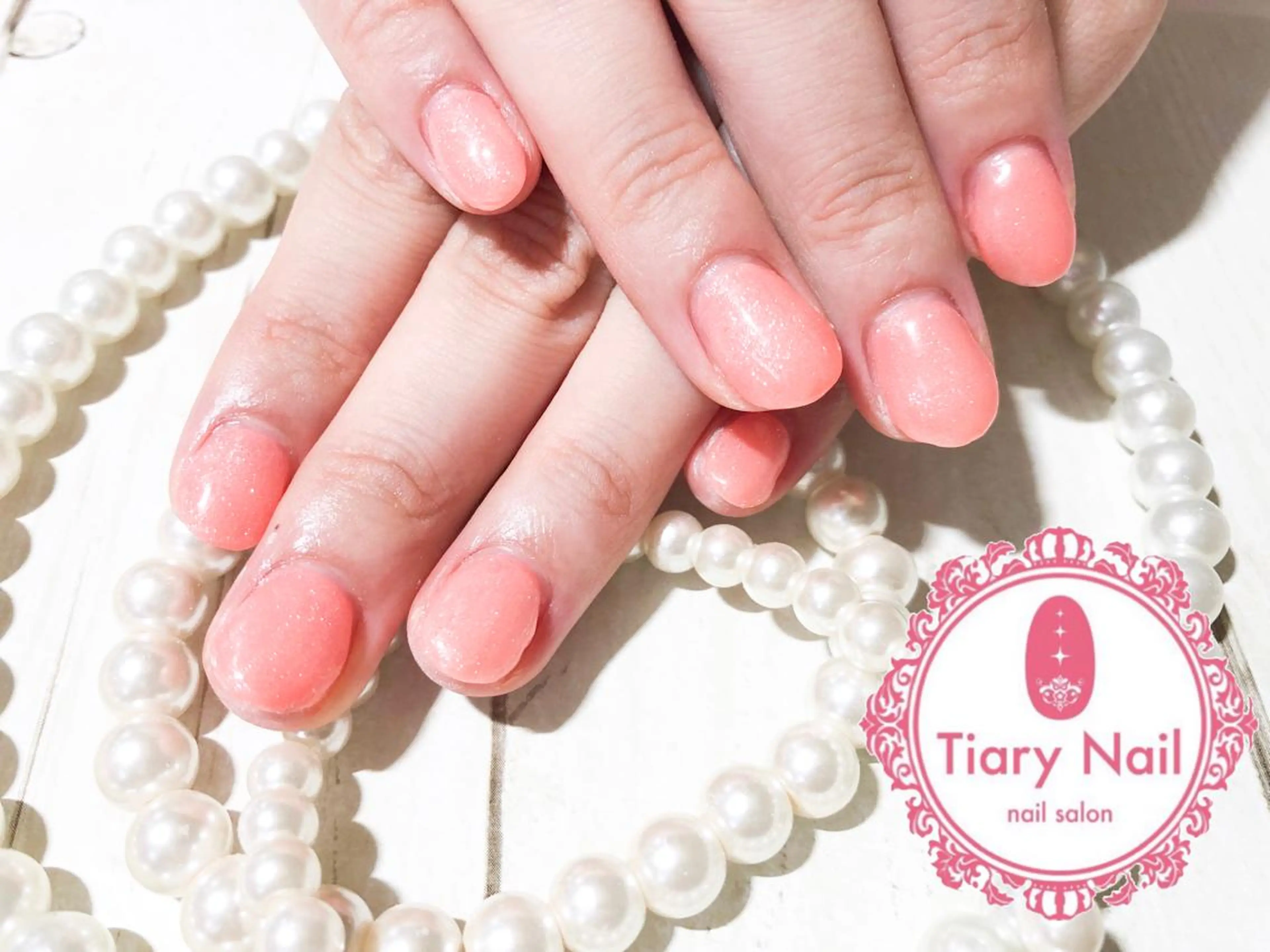 ネイル tiarynail K Kのネイルデザイン