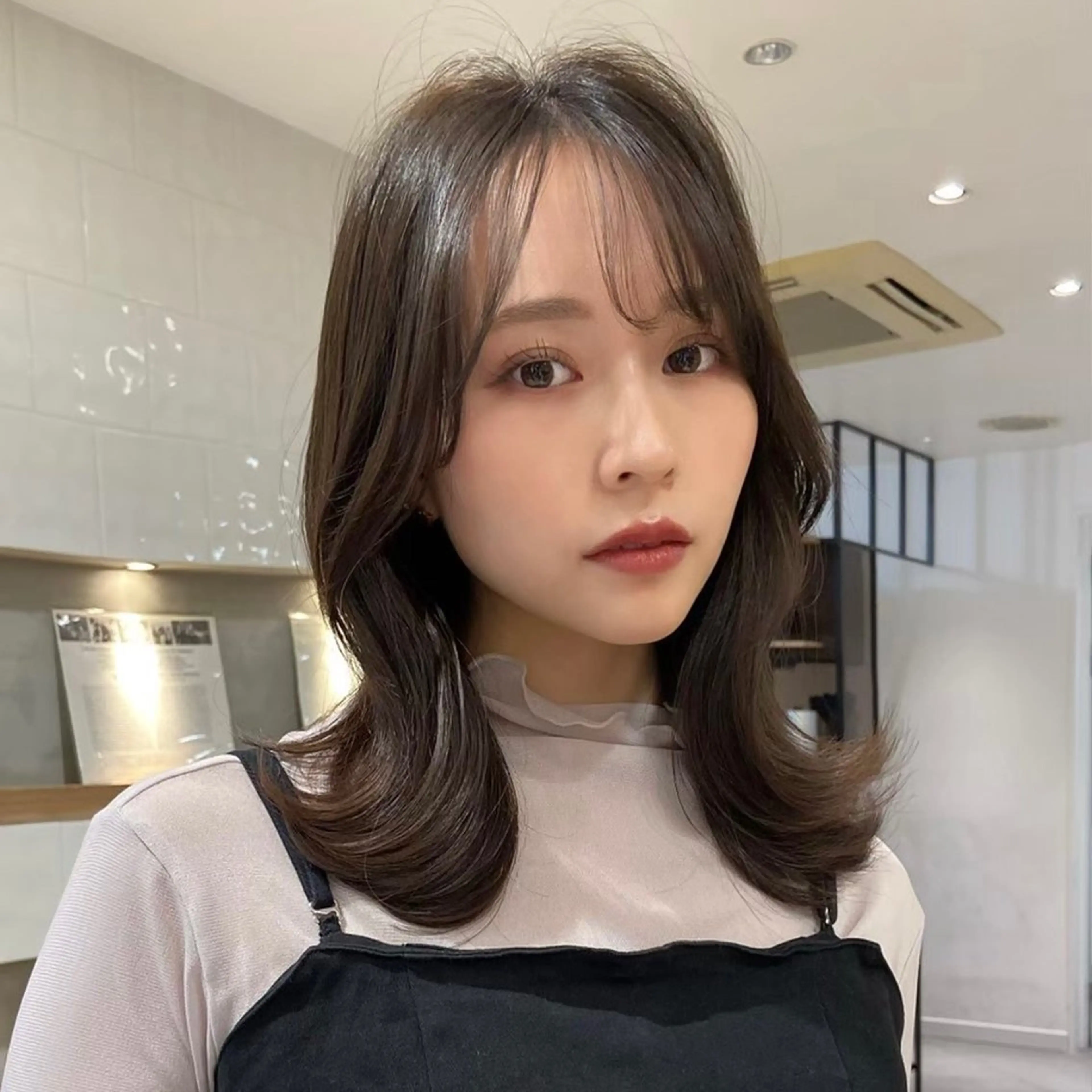 セミロング カラー 🖤韓国艶髪 RINA🖤のヘアスタイル