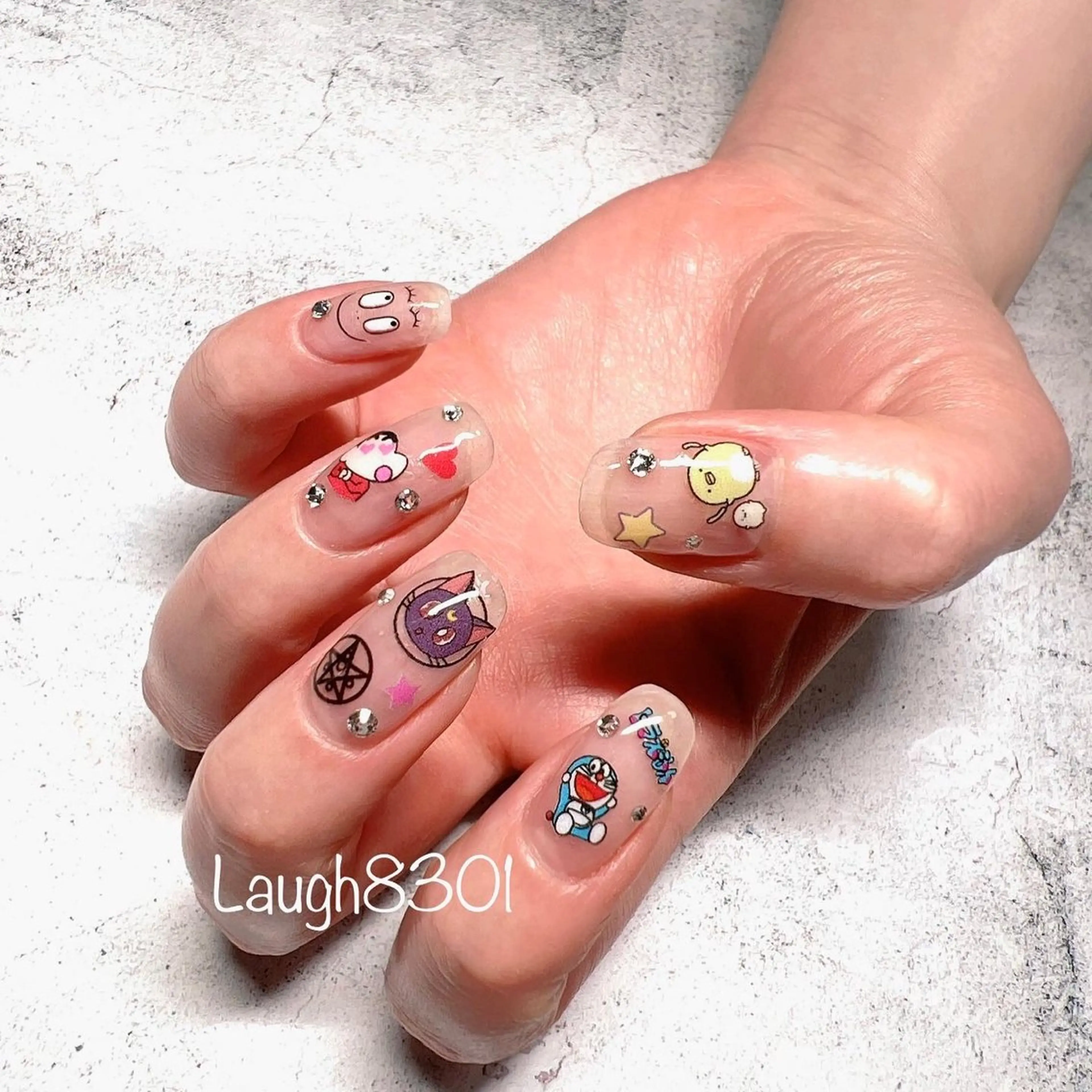 ネイル 渋谷　Laugh 8301のネイルデザイン