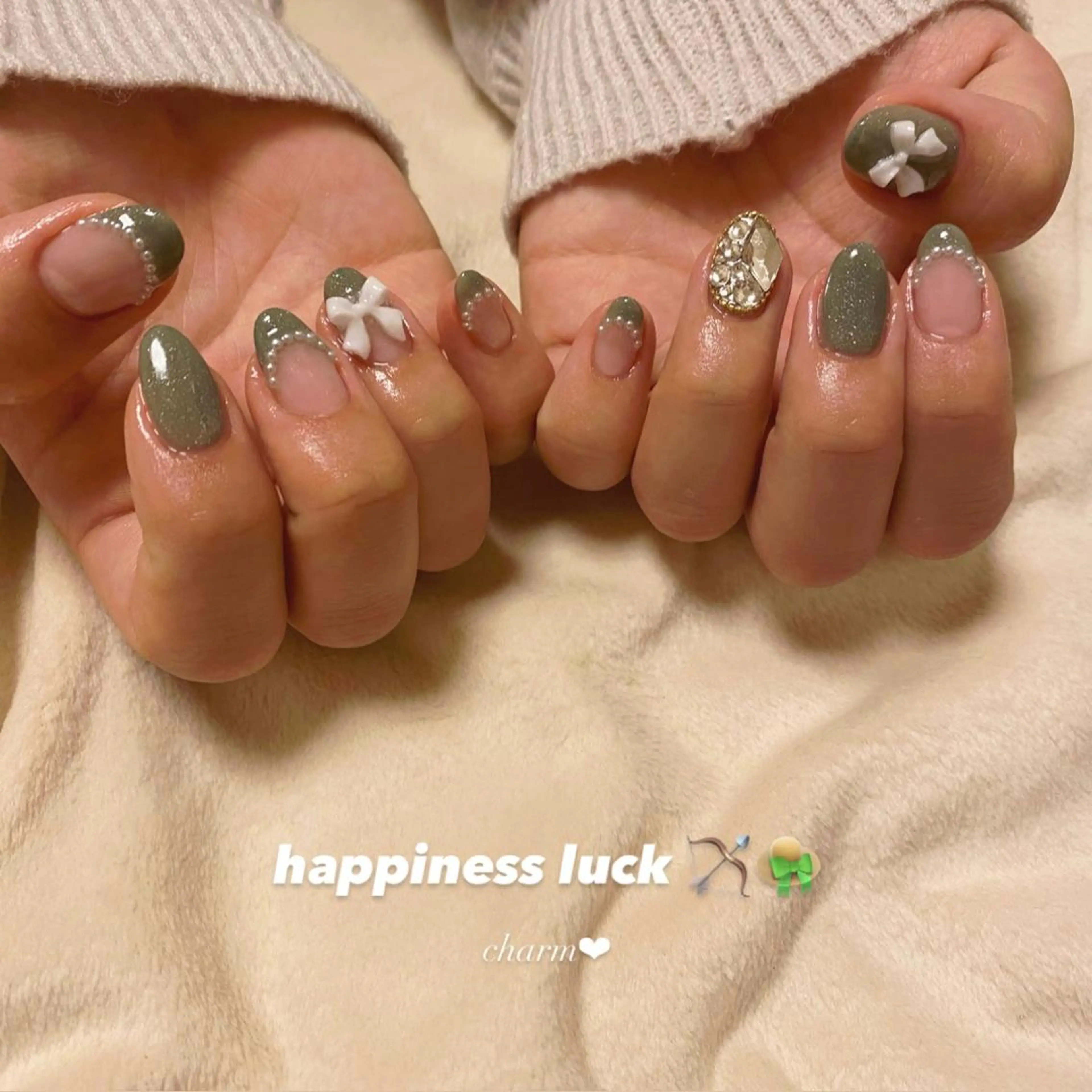 ネイル ガーリー グリーン nail salon charmのネイルデザイン