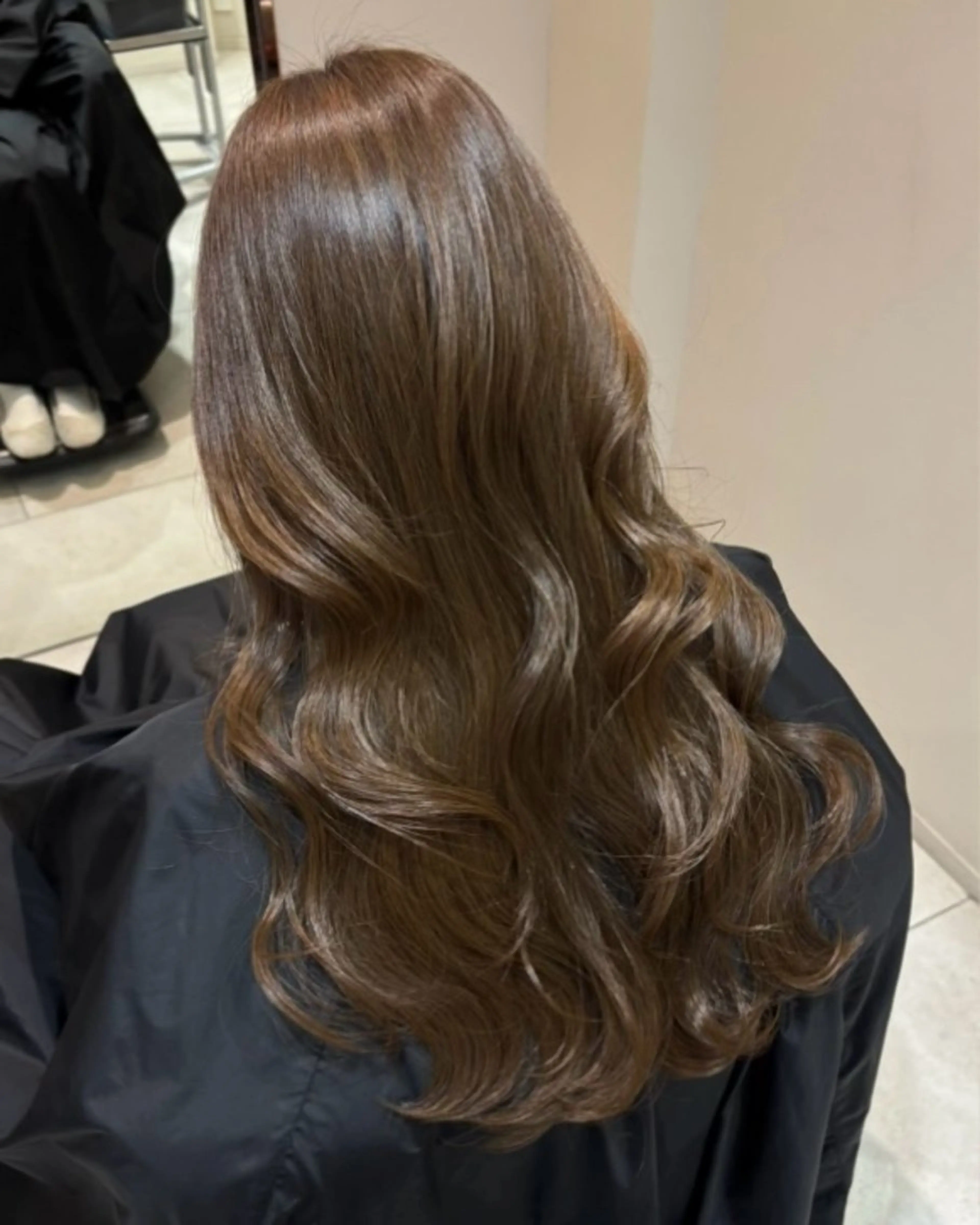 ロング ヘアカラー 透明感カラー 🤍🤍AYAKAのヘアスタイル