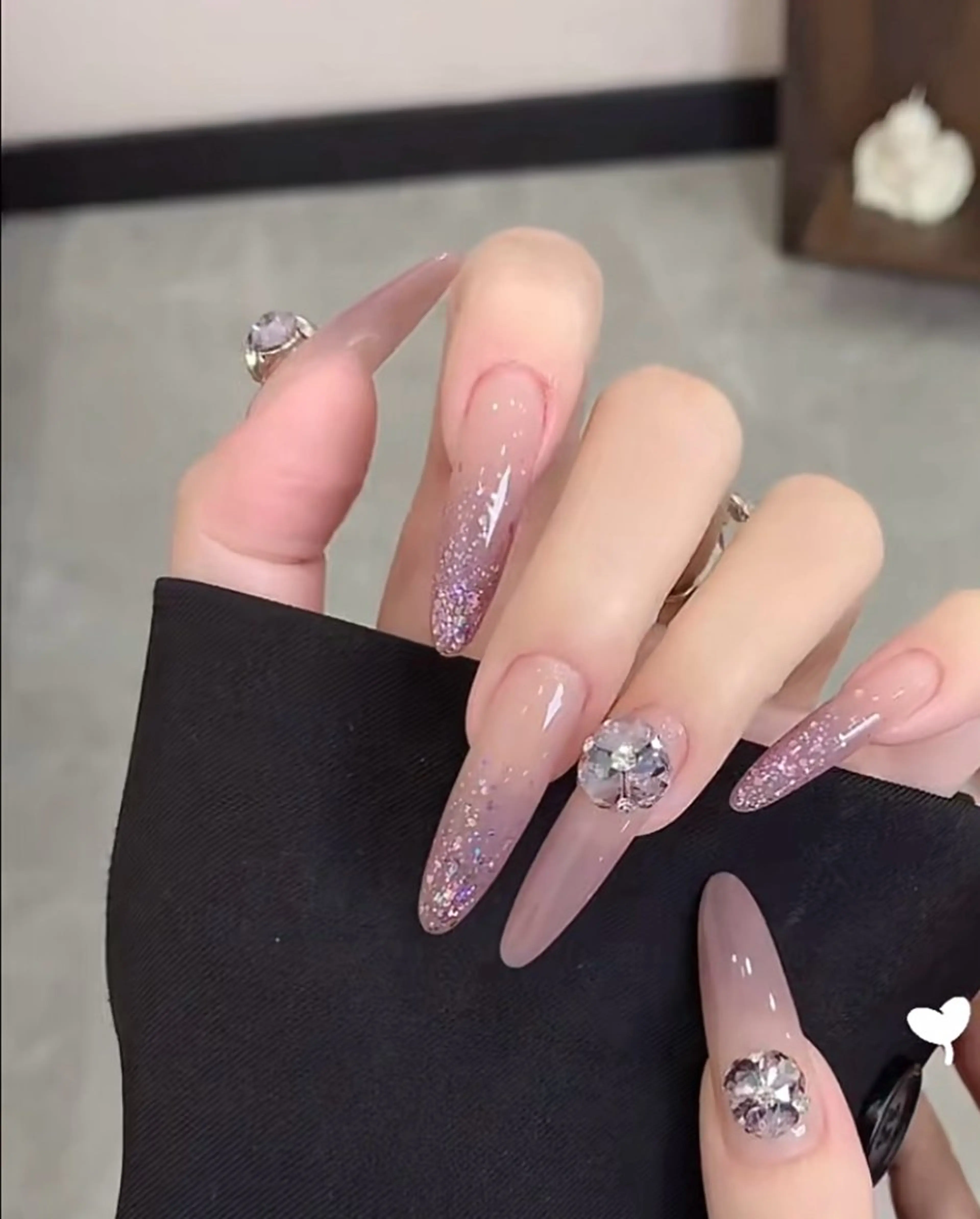 ネイル 💅E•U•B NAIL🌹所属・横浜市中区曙町 ネイルE·U·Bのネイルデザイン