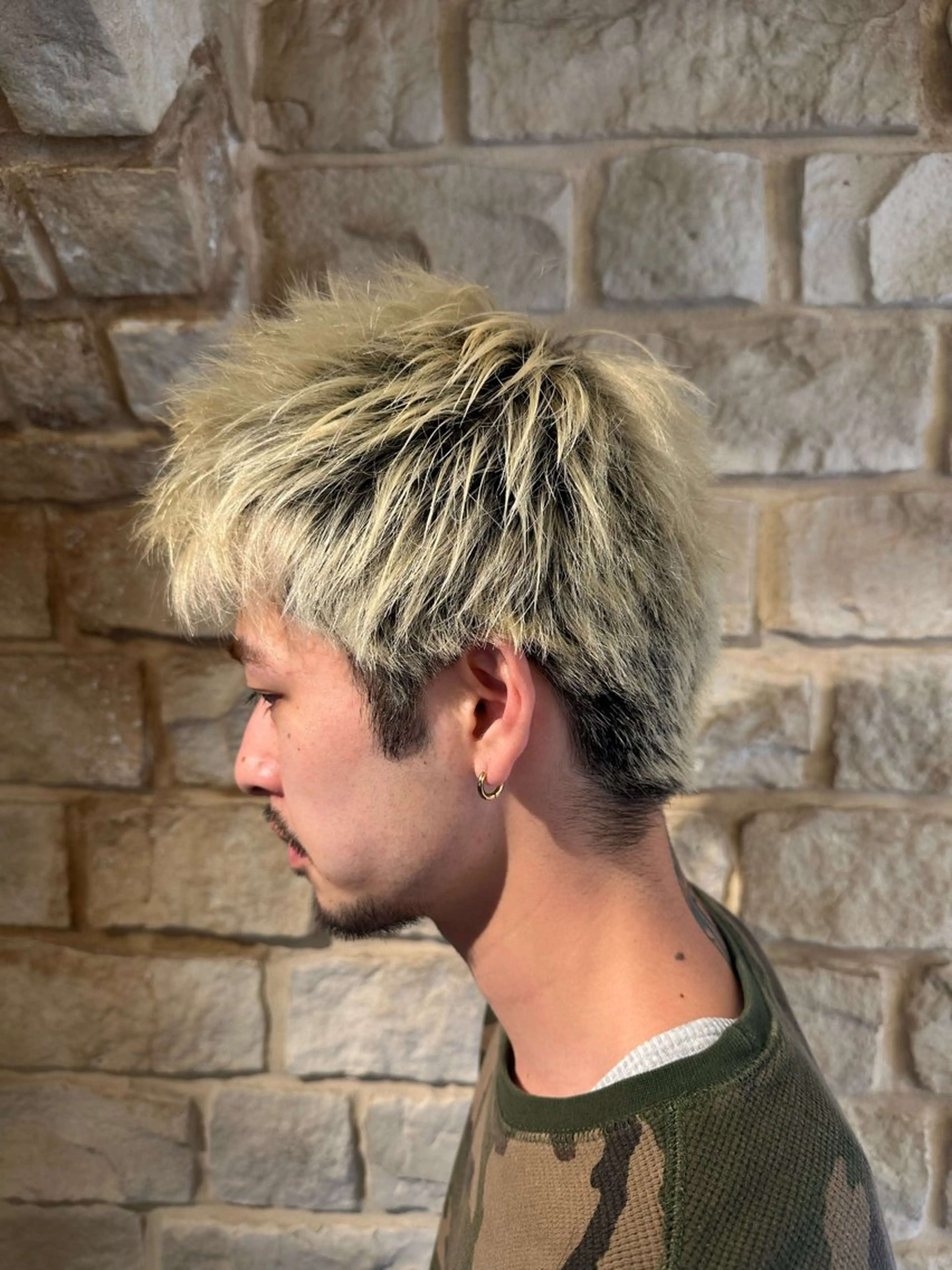 メンズ スパイキーショート 新井 拓海のヘアスタイル