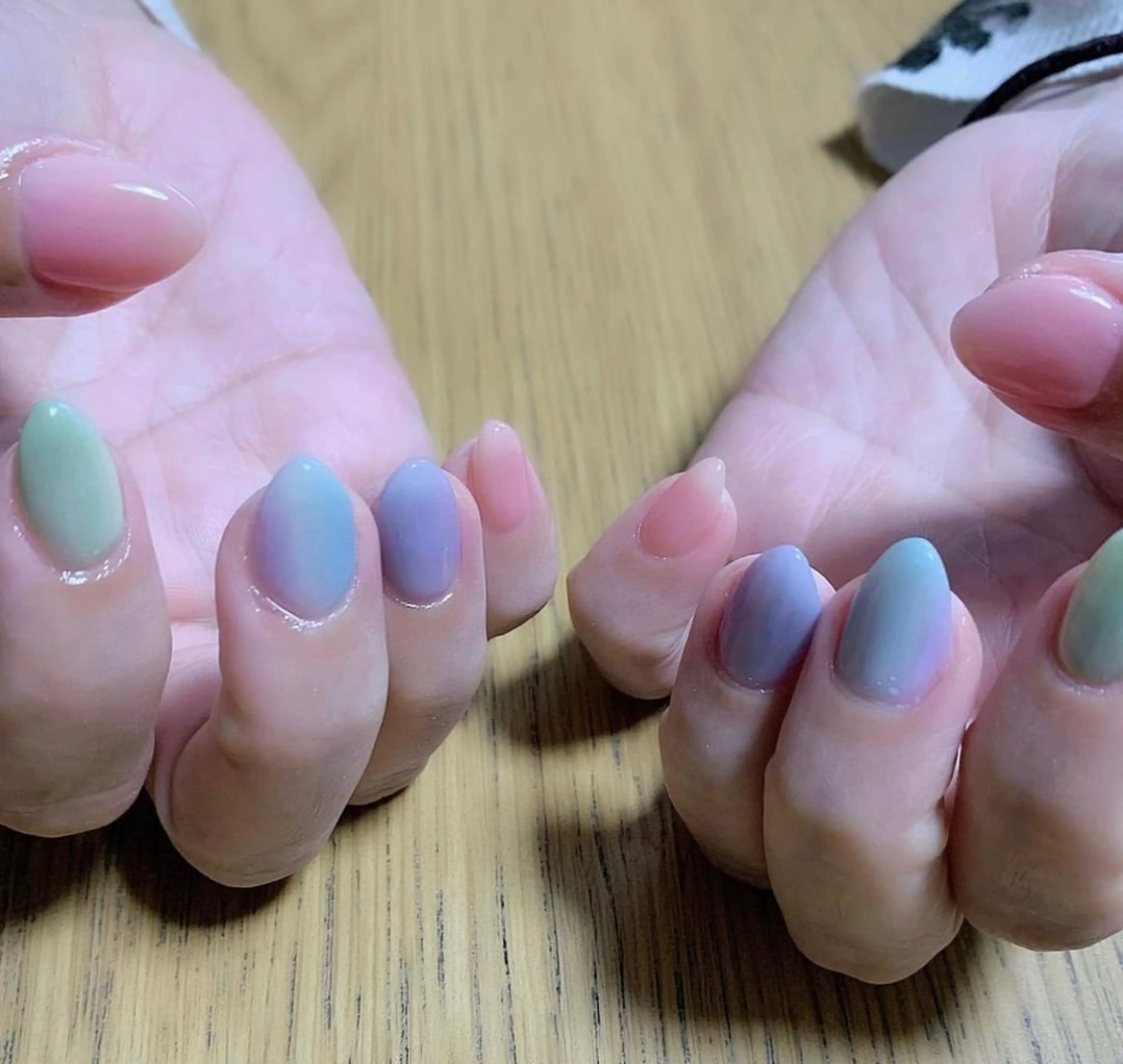 ネイル グラデーション ハンドネイル フットネイル MHR nailのネイルデザイン