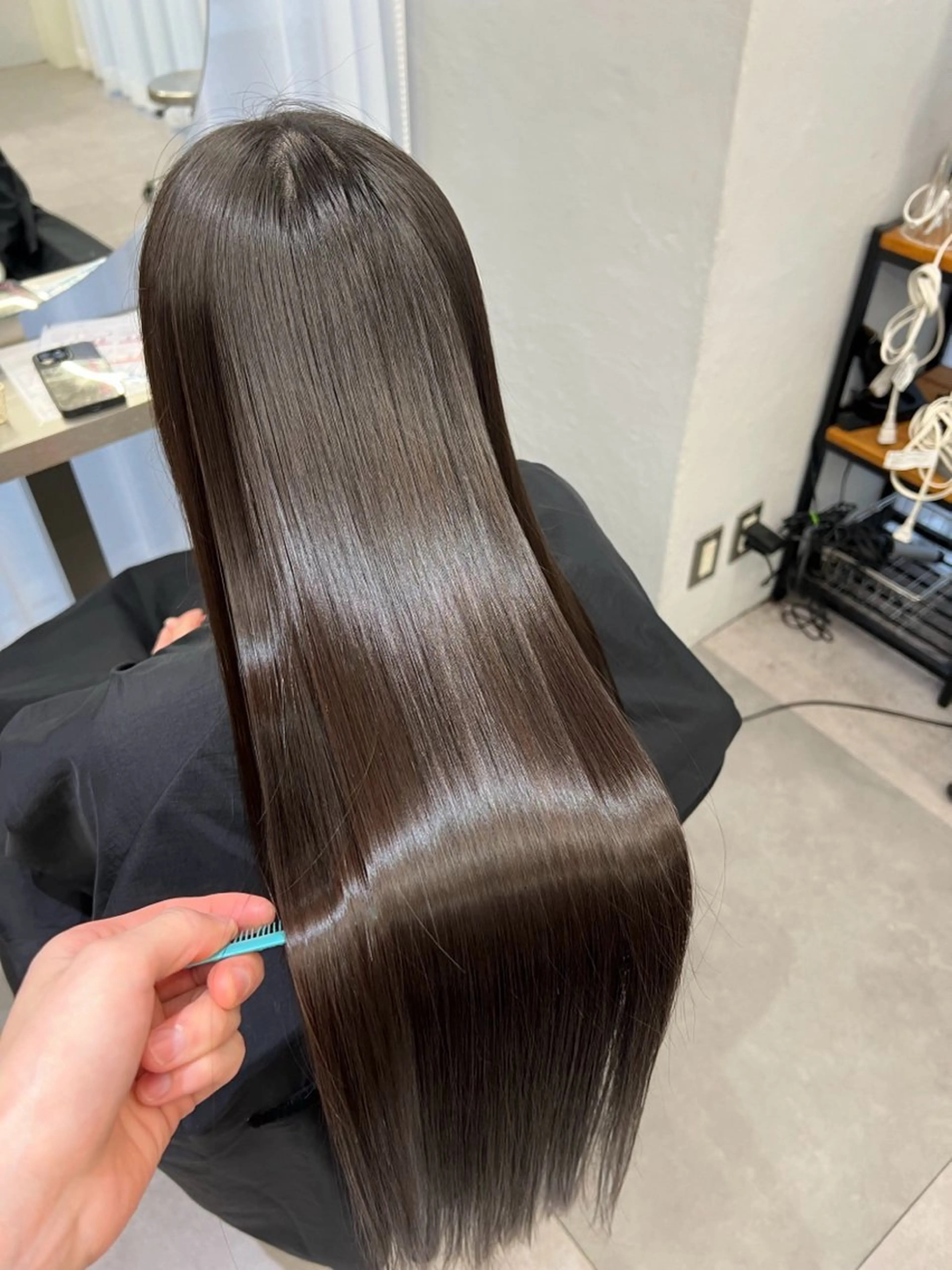 うねりが気になる方におすすめ❕酸性ストレート☔️✨の写真