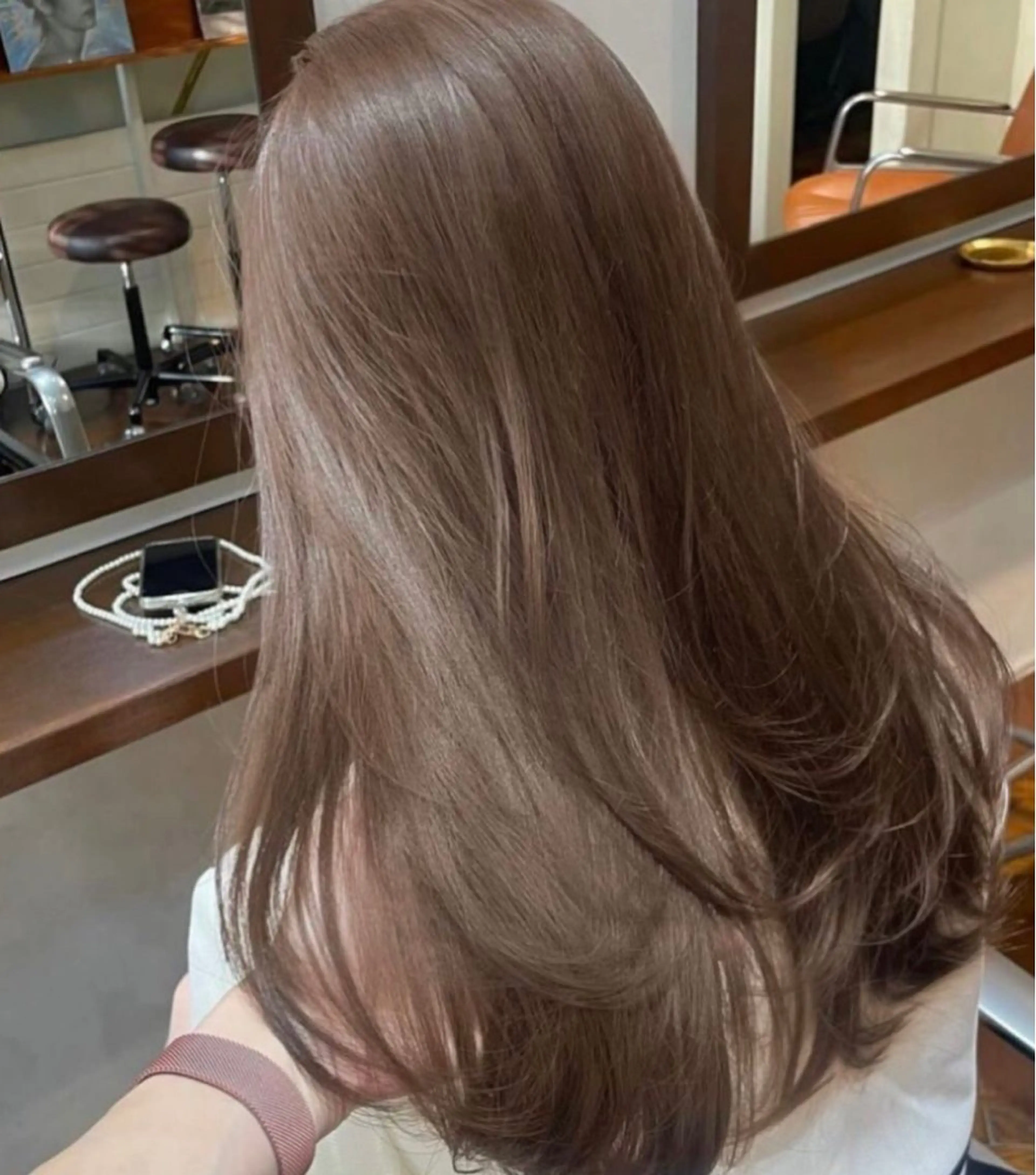 ロング カラー ブラウンカラー 透明感カラー 🖤酸性縮毛矯正/ 艶髪🖤のヘアスタイル