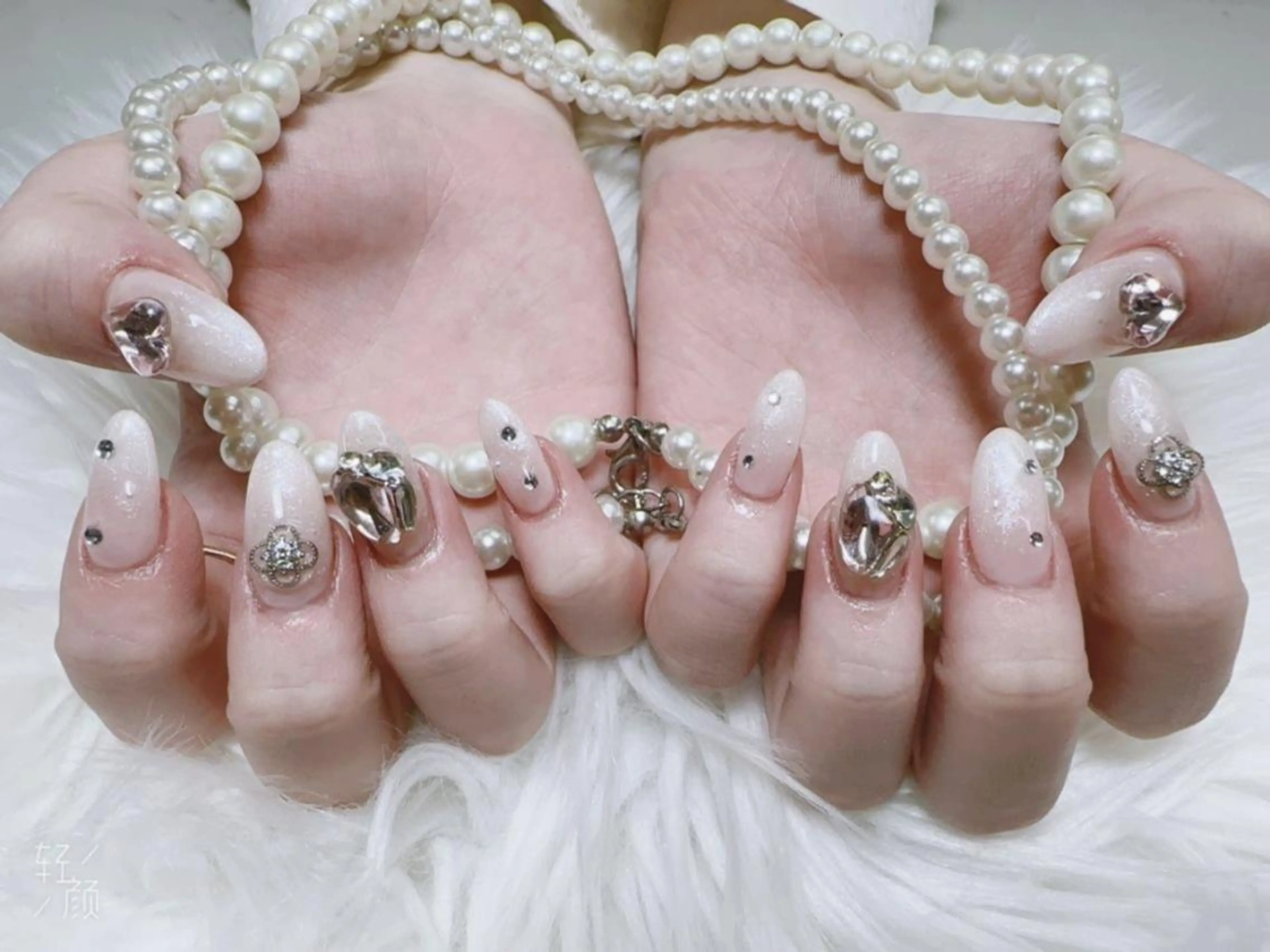 メンズ ネイル アートネイル フレンチネイル ジェルネイル キラキラネイル パラジェル Bloom kabukiのネイルデザイン