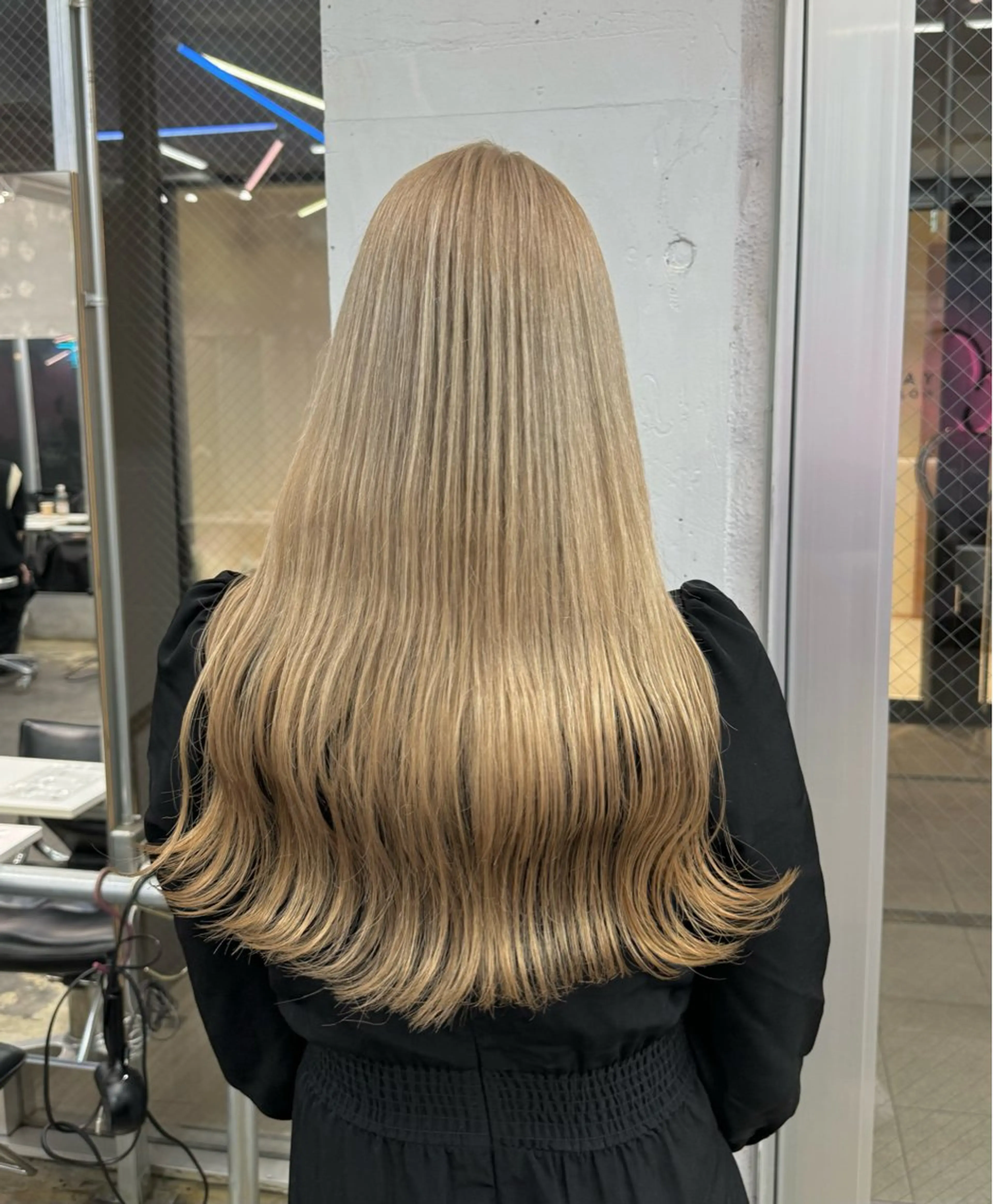 ロング カラー ヘアカラー トリートメント ザクザクレイヤー 🍀/ブリーチ/小田のヘアスタイル