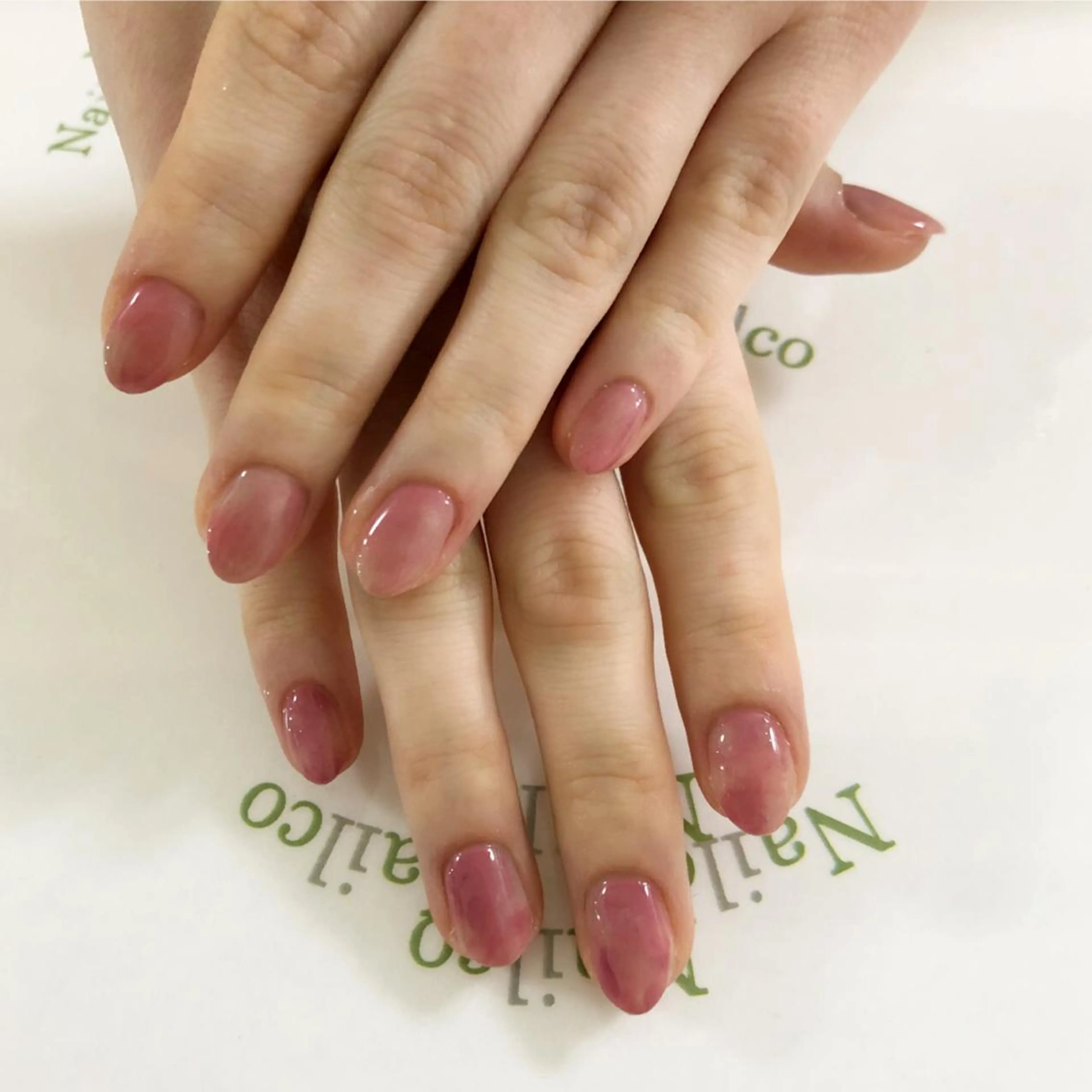 ネイル ピンク Nail Salon RINO所属・伊藤 なつみのネイルデザイン