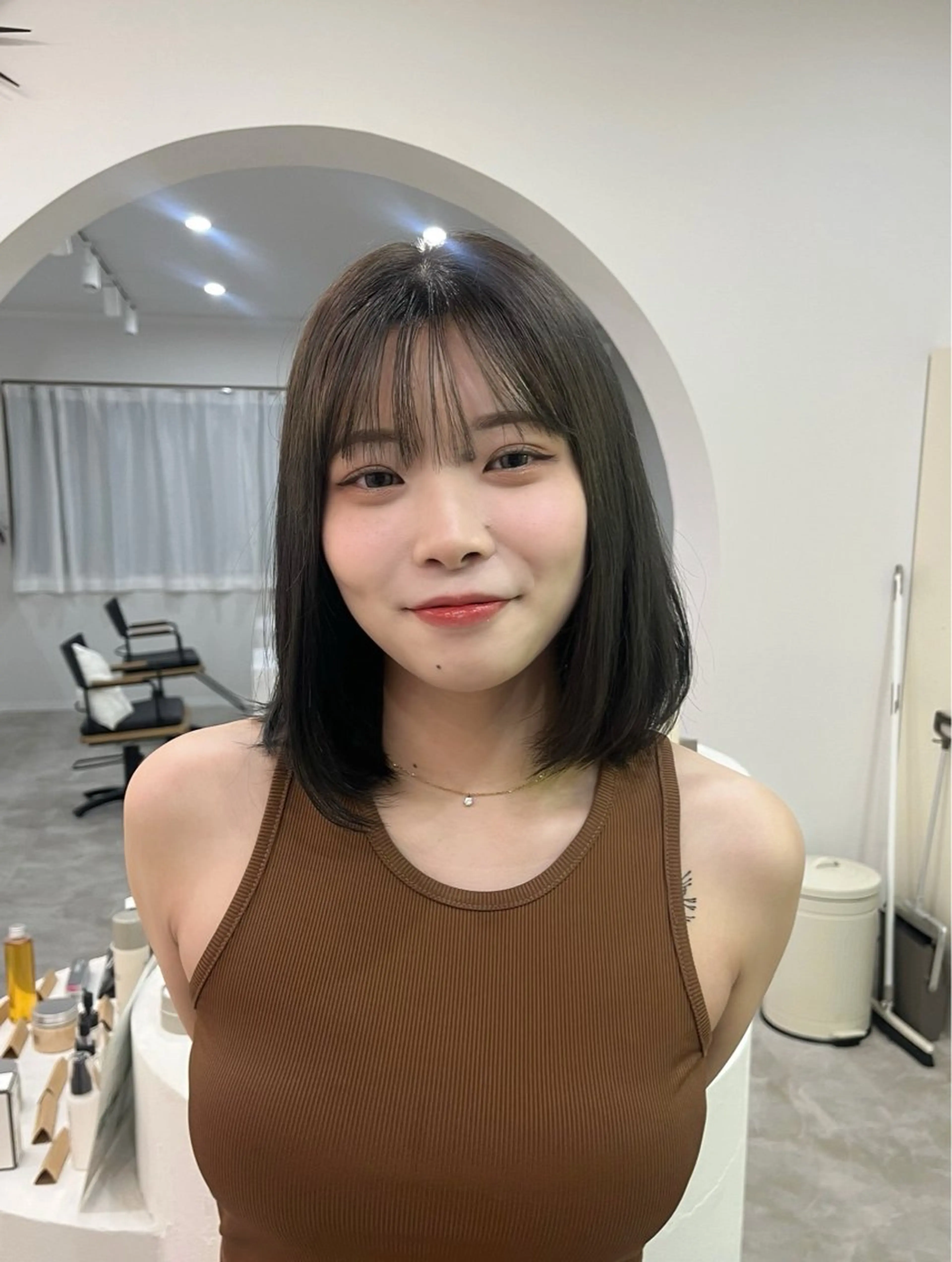 ショート カラー 喜屋武 美月のヘアスタイル