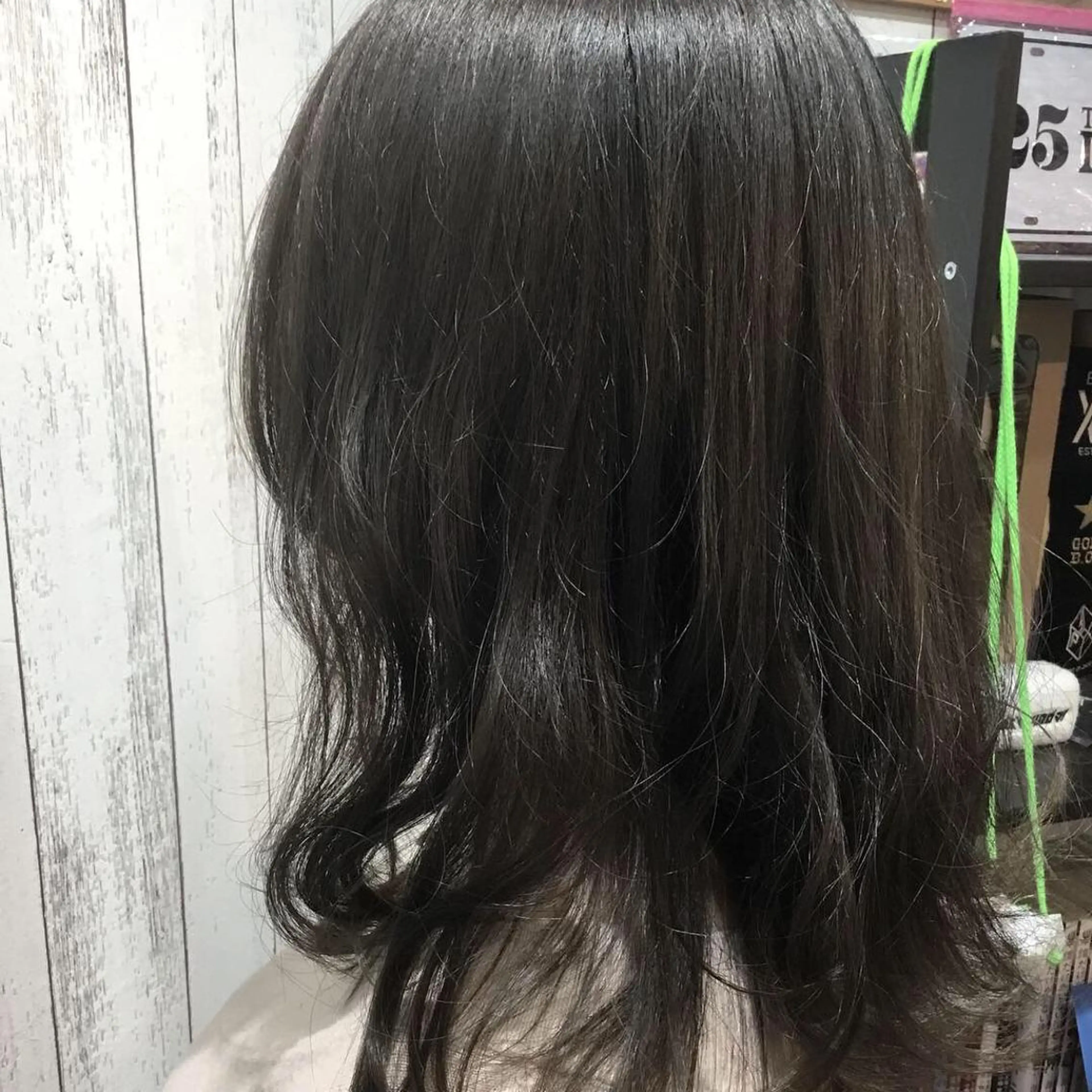 セミロング カラー パーマ 金崎 新吾のヘアスタイル