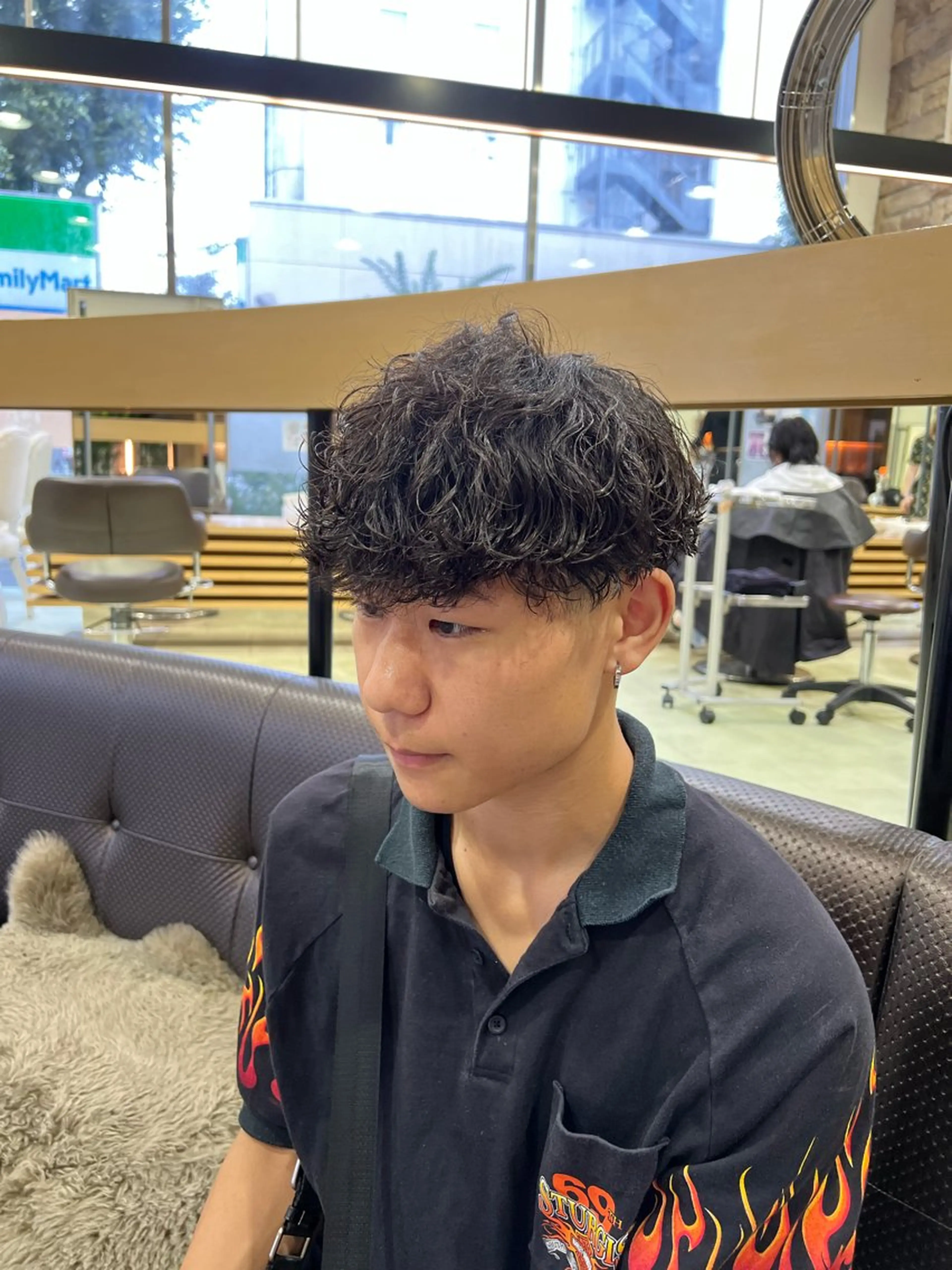 ショート パーマ メンズ カット パーマ ﾎｯﾄﾍﾟｯﾊﾟｰ に移行中【かな】のヘアスタイル