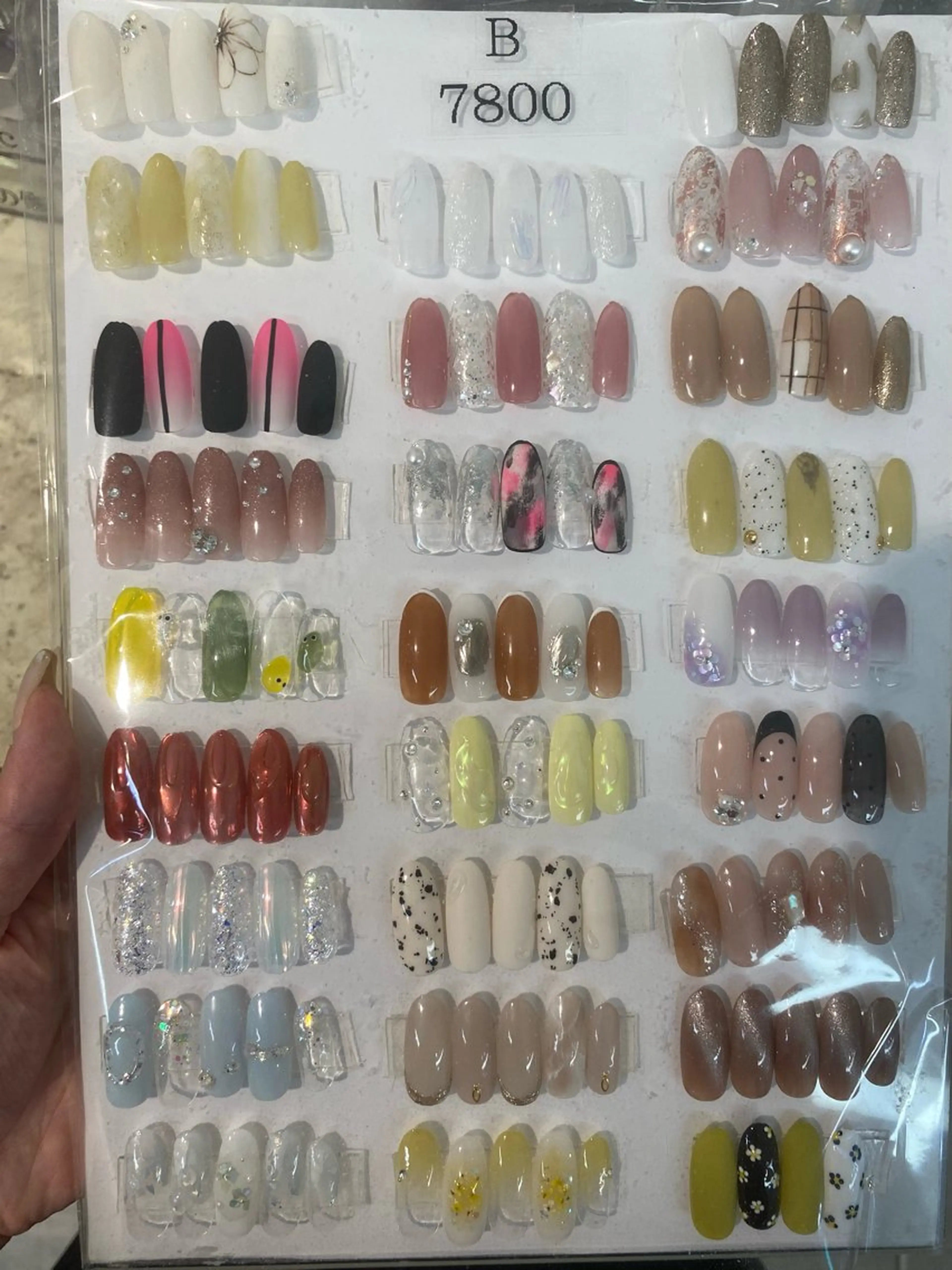 ネイル 玉城 舞のネイルデザイン