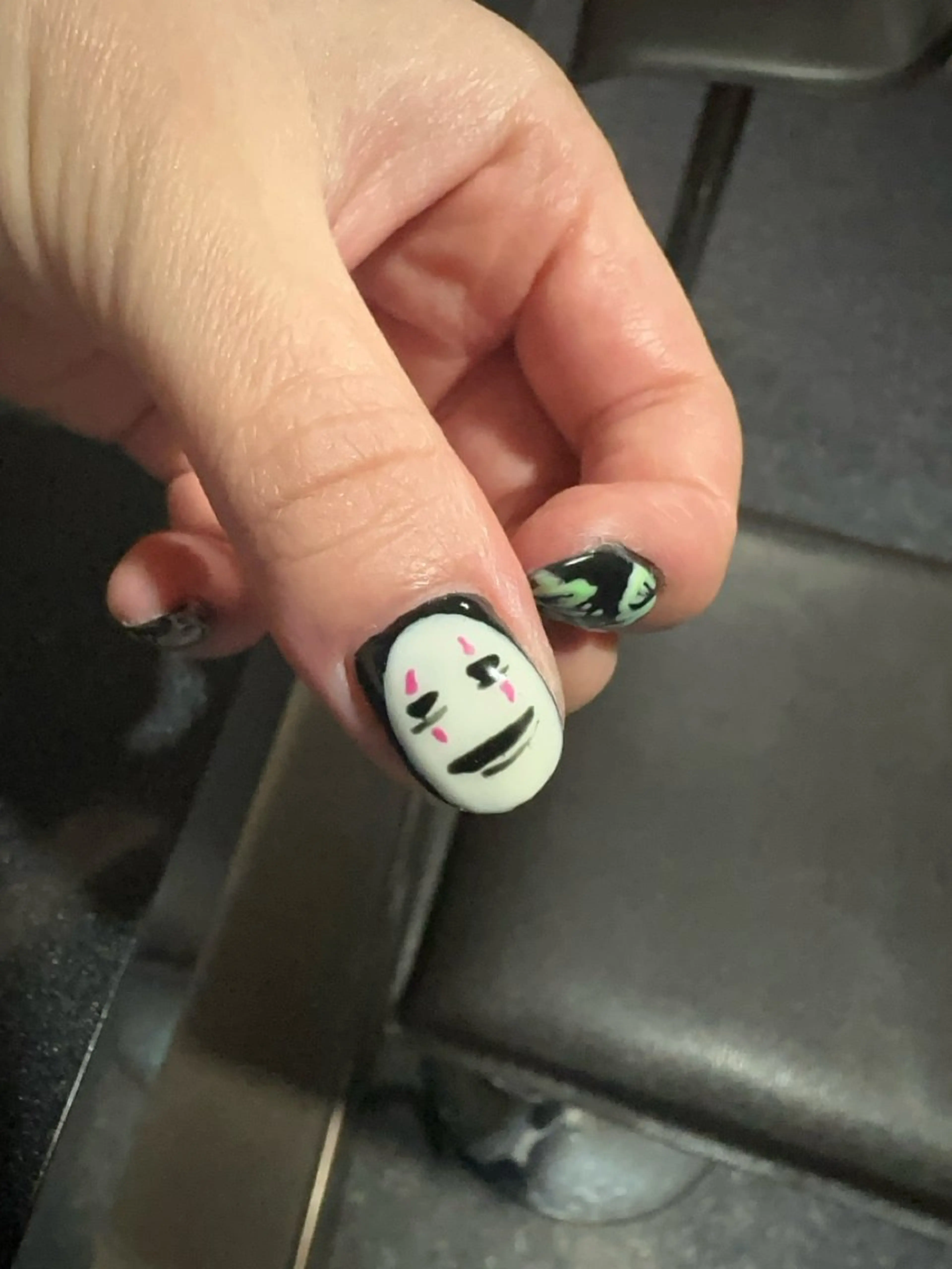 ネイル e.nail所属・🍎吉田 恵里🍎のネイルデザイン