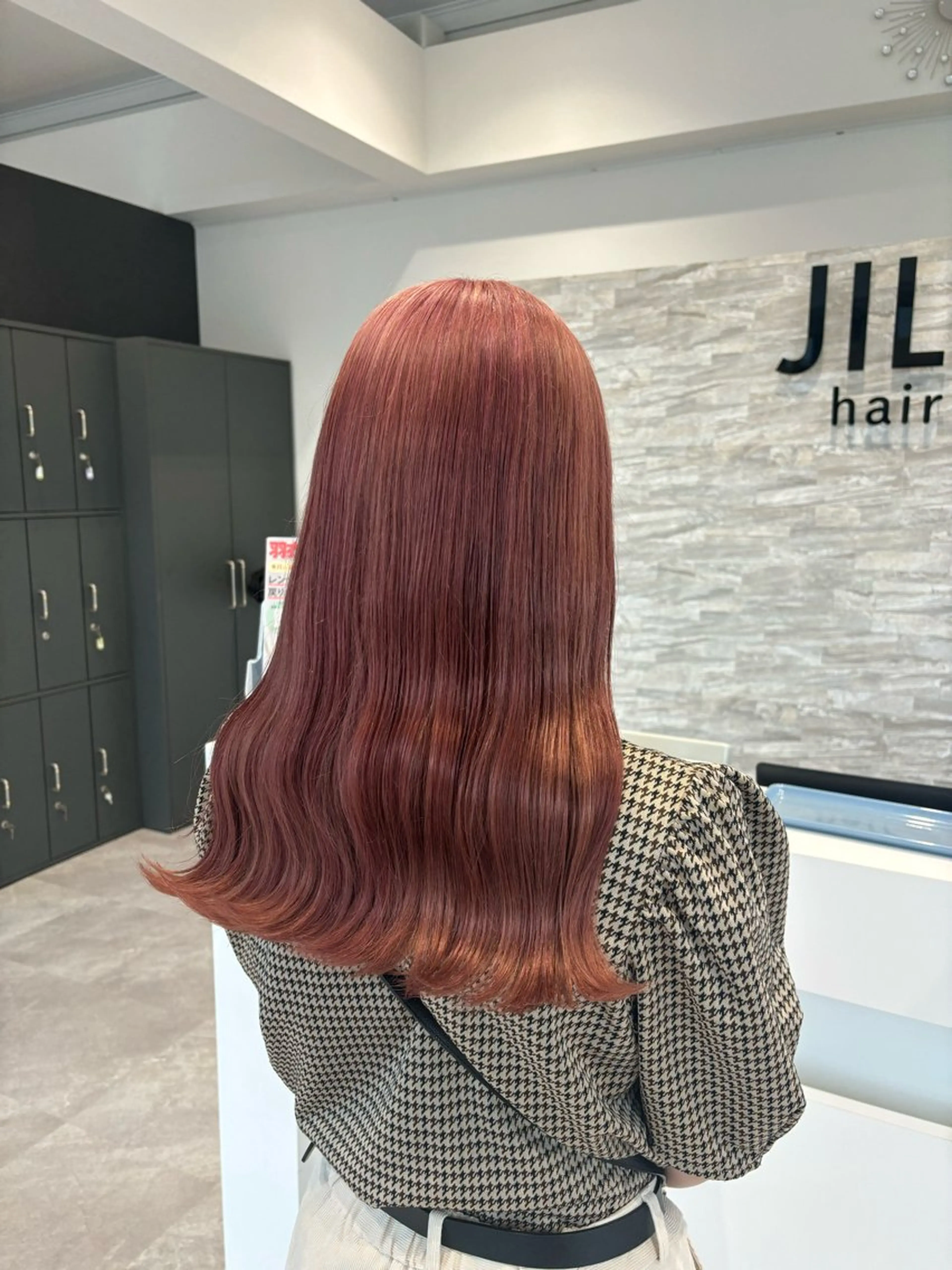 セミロング ヘアカラー maki💖 ボブ/縮毛矯正のヘアスタイル