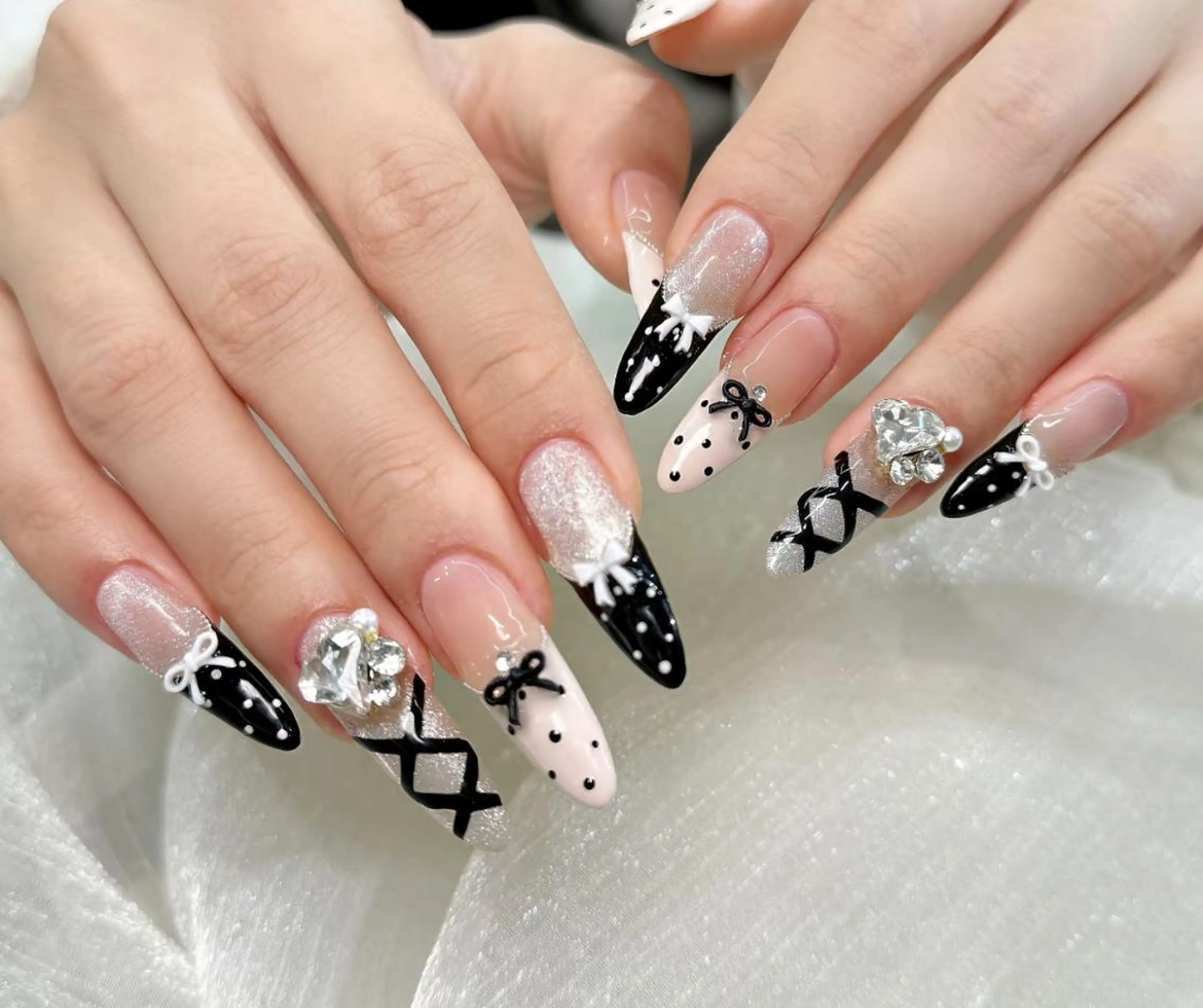 ネイル ハンドネイル 🎀 UU_nailのネイルデザイン