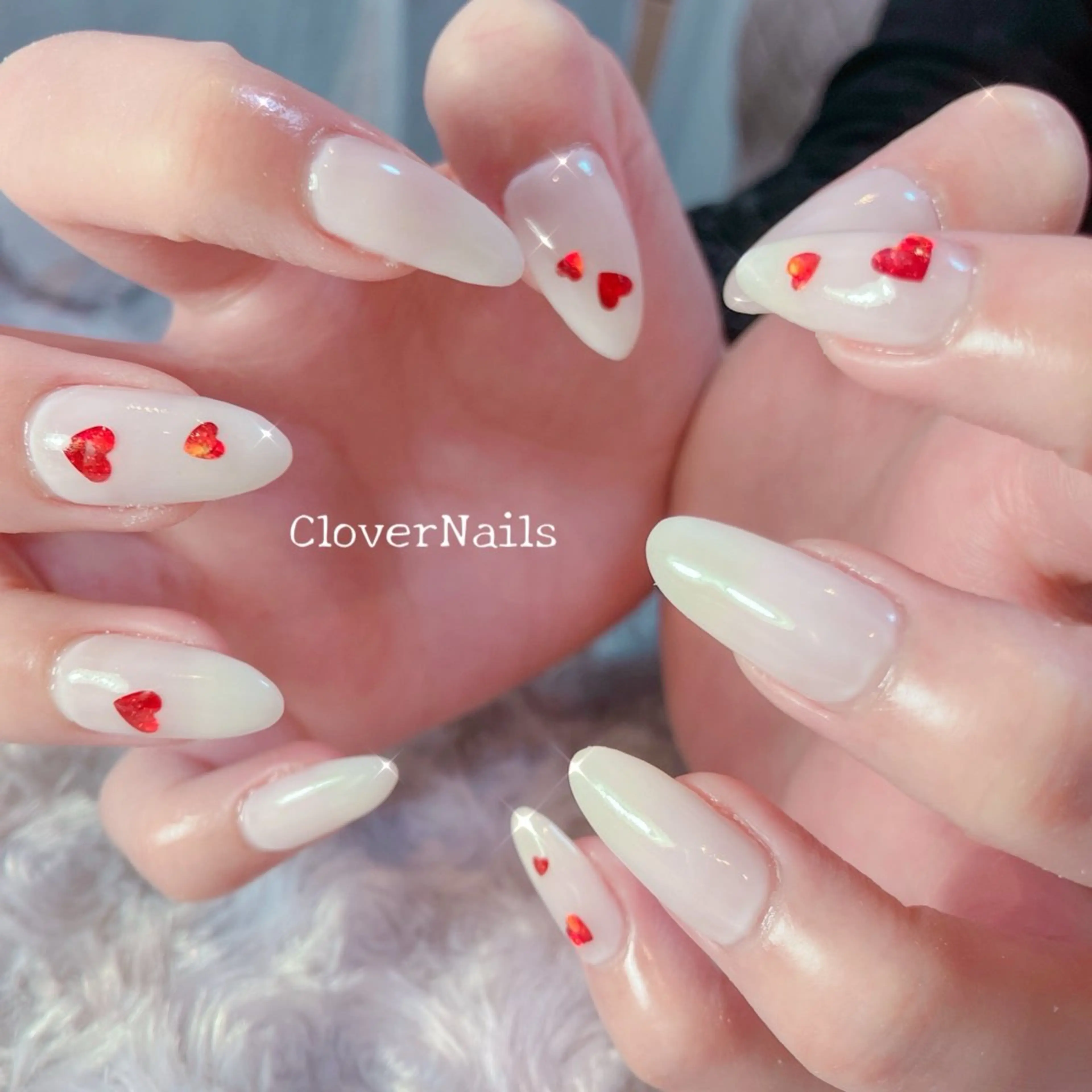 ネイル ハート ワンカラーネイル シンプルネイル バレンタイン ハンドネイル 自宅ネイルサロン クロバーネイルのネイルデザイン
