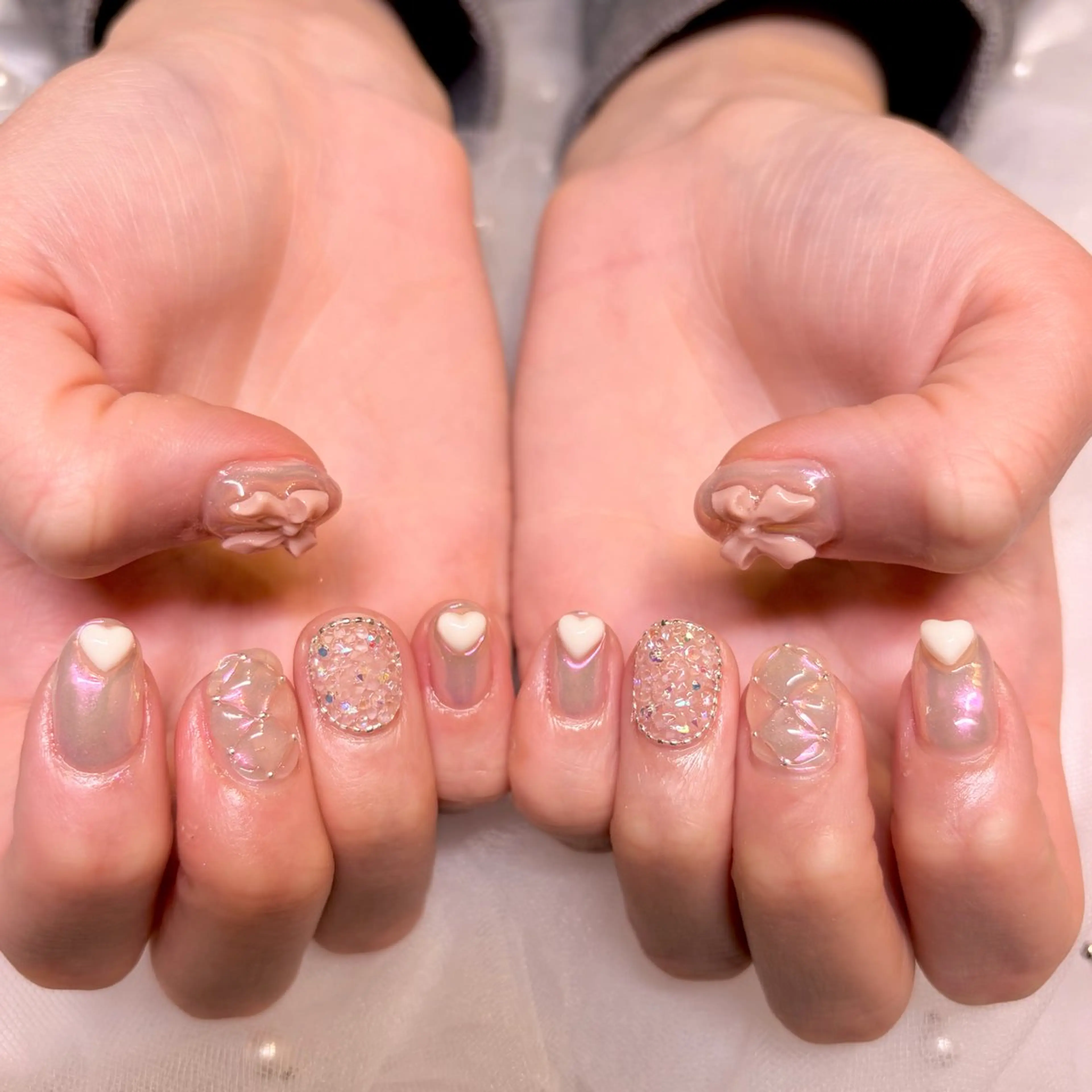ネイル ガーリー ハンドネイル nail salon e'mu💐のネイルデザイン