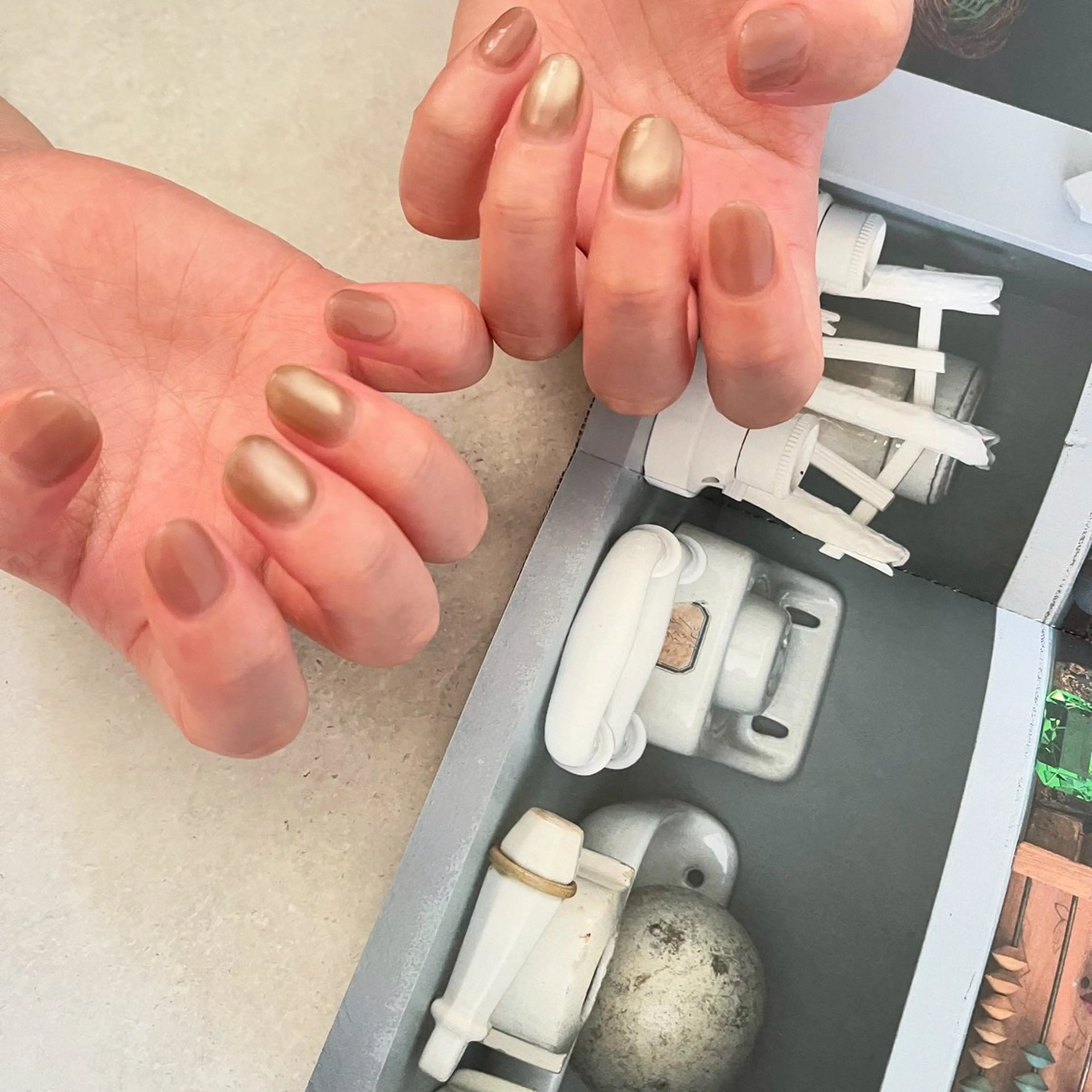 ネイル 氷ネイル・うるうるネイル シンプルネイル K Aのネイルデザイン