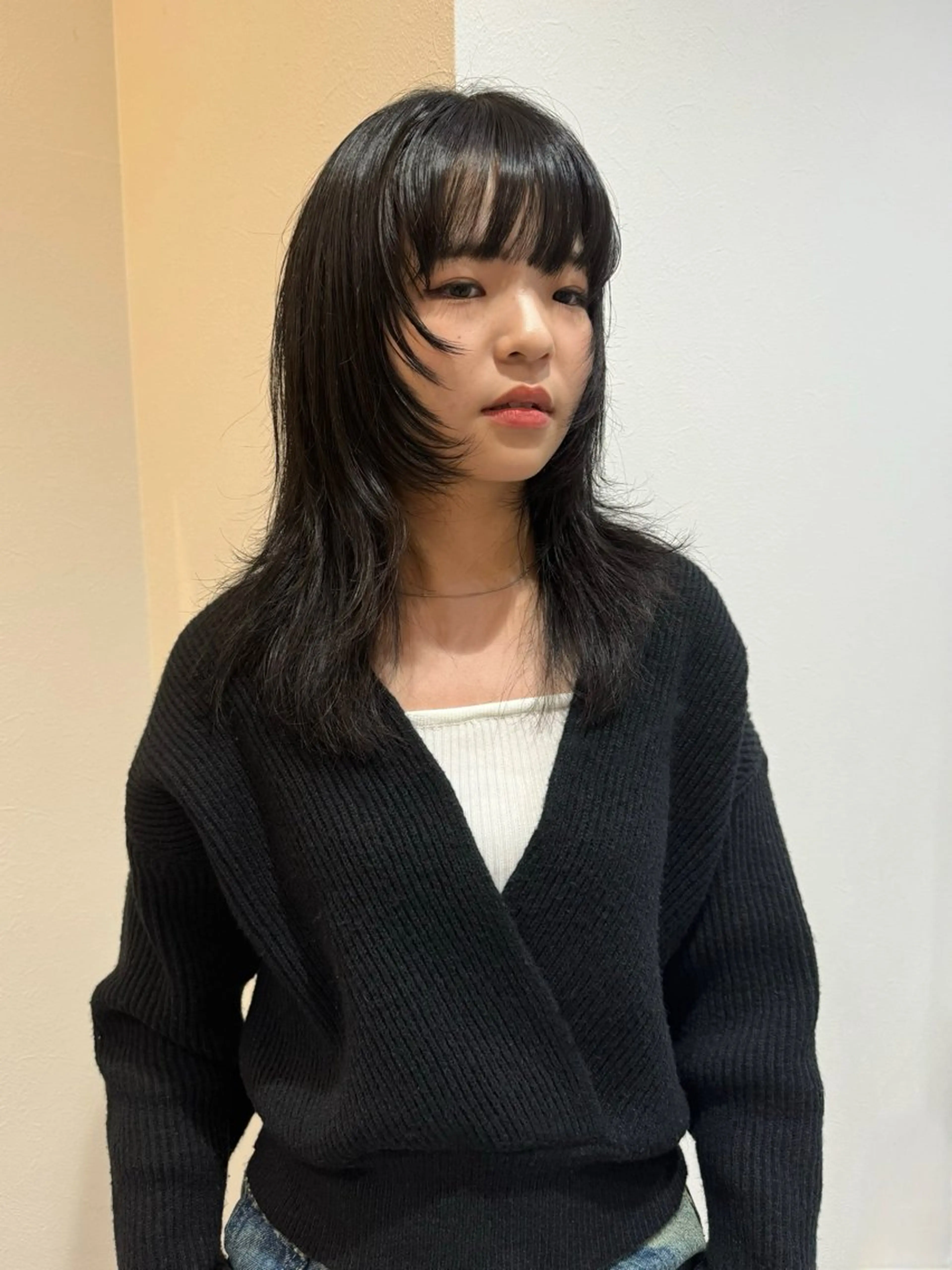 セミロング カラー 顔周りカット ofF élua所属・もりしま あやかのヘアスタイル