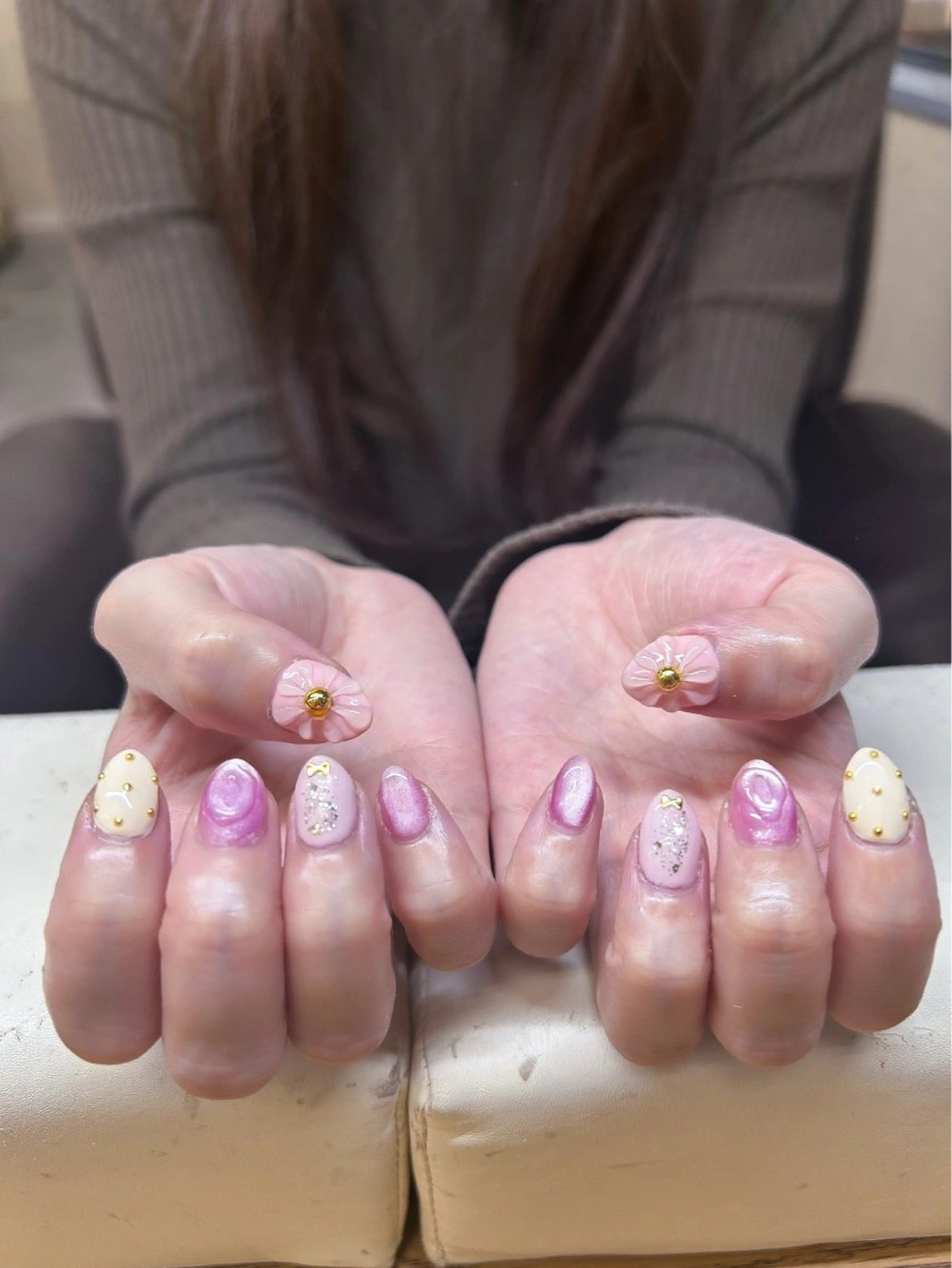 ネイル ネイルサロンエーナイン札幌大通本店所属・宇野 舞美のネイルデザイン