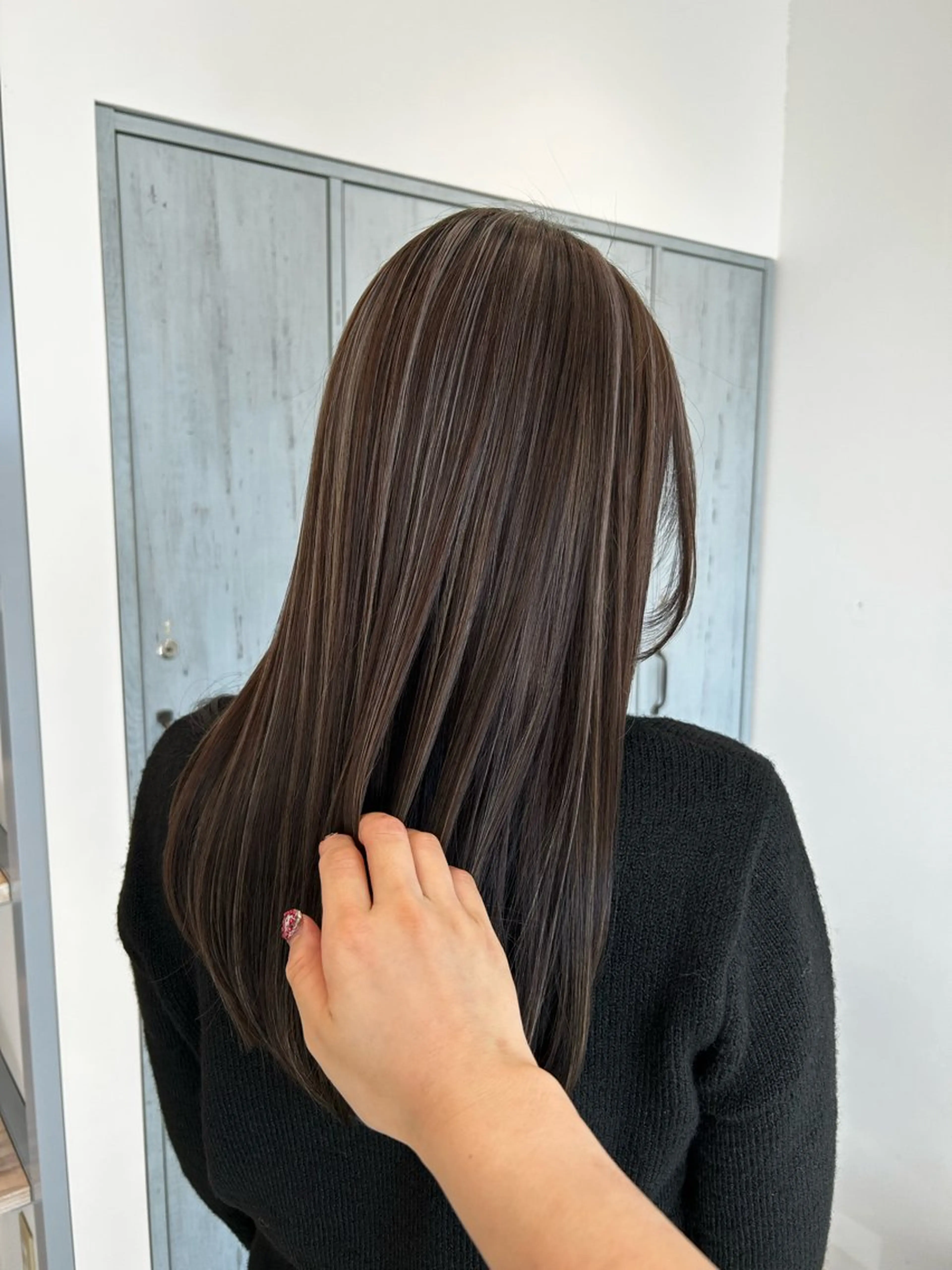 セミロング カット ヘアカラー miu🌝 ハイライト/一宮のヘアスタイル