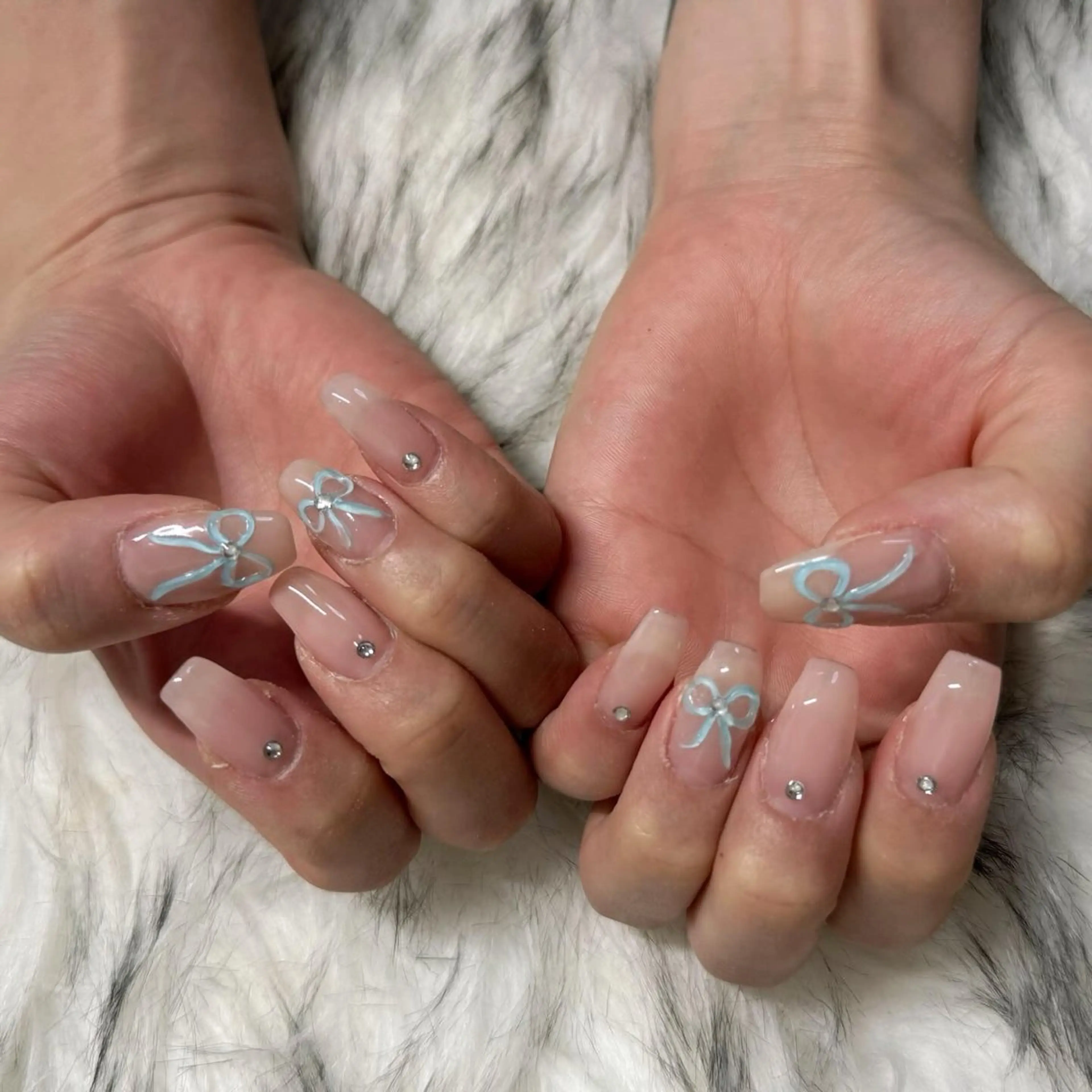 セミロング ハンドネイル mao .のネイルデザイン