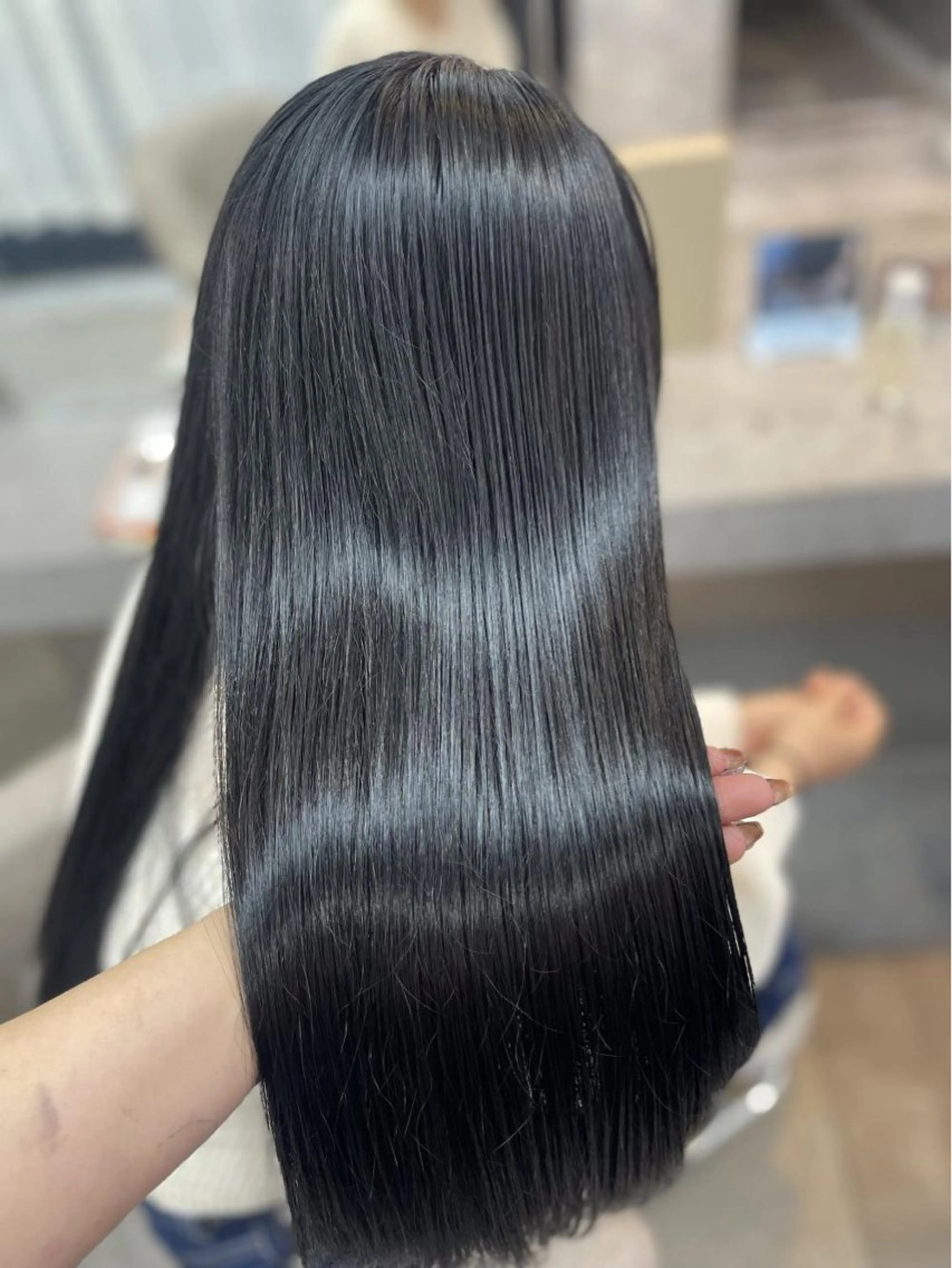 ロング rin/艶髪特化/ 暗髪/透明感のヘアスタイル