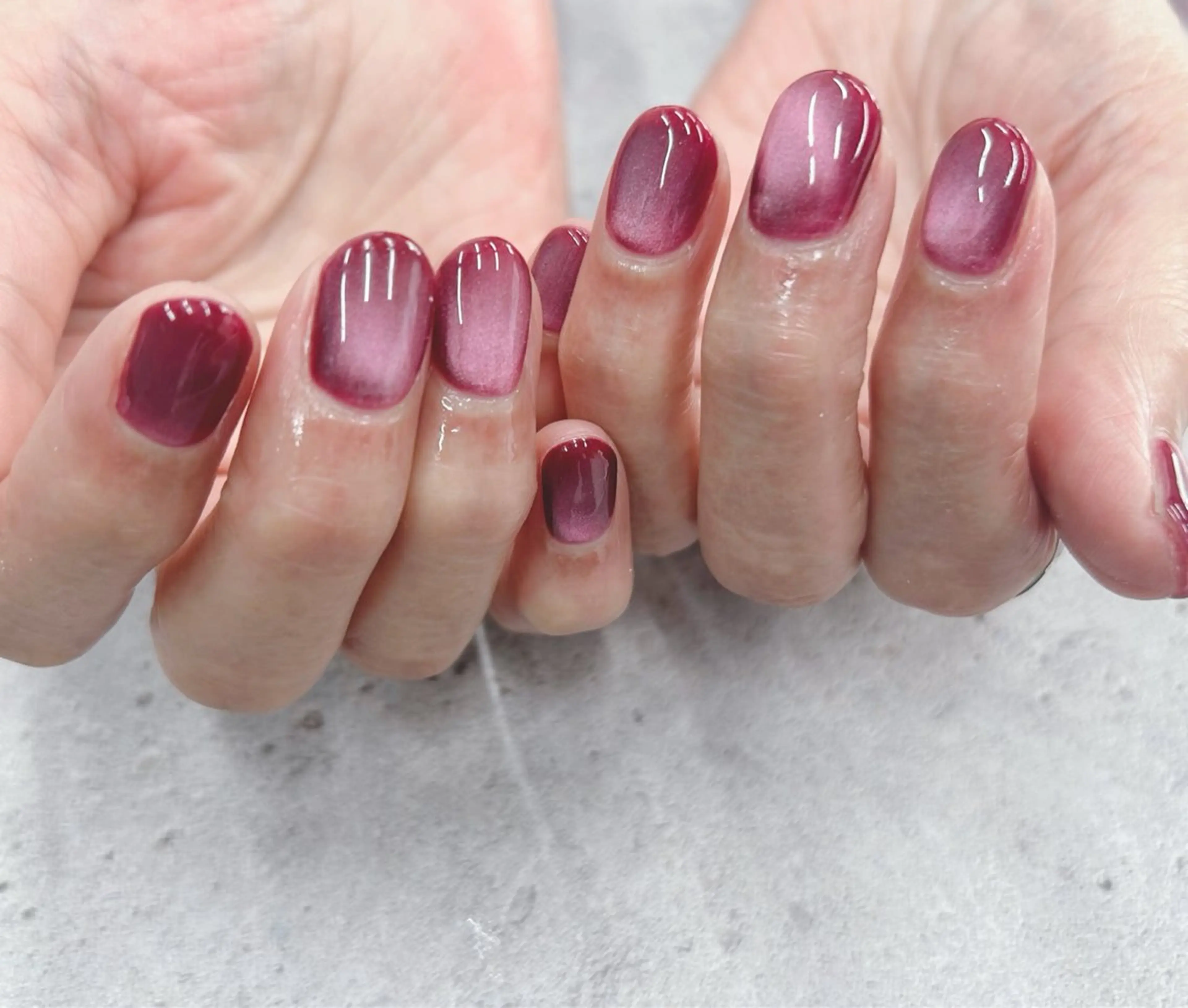 ネイル ボルドー マグネットネイル ハンドネイル Nail Salon agré所属・agré ネイルサロン　アグレのネイルデザイン