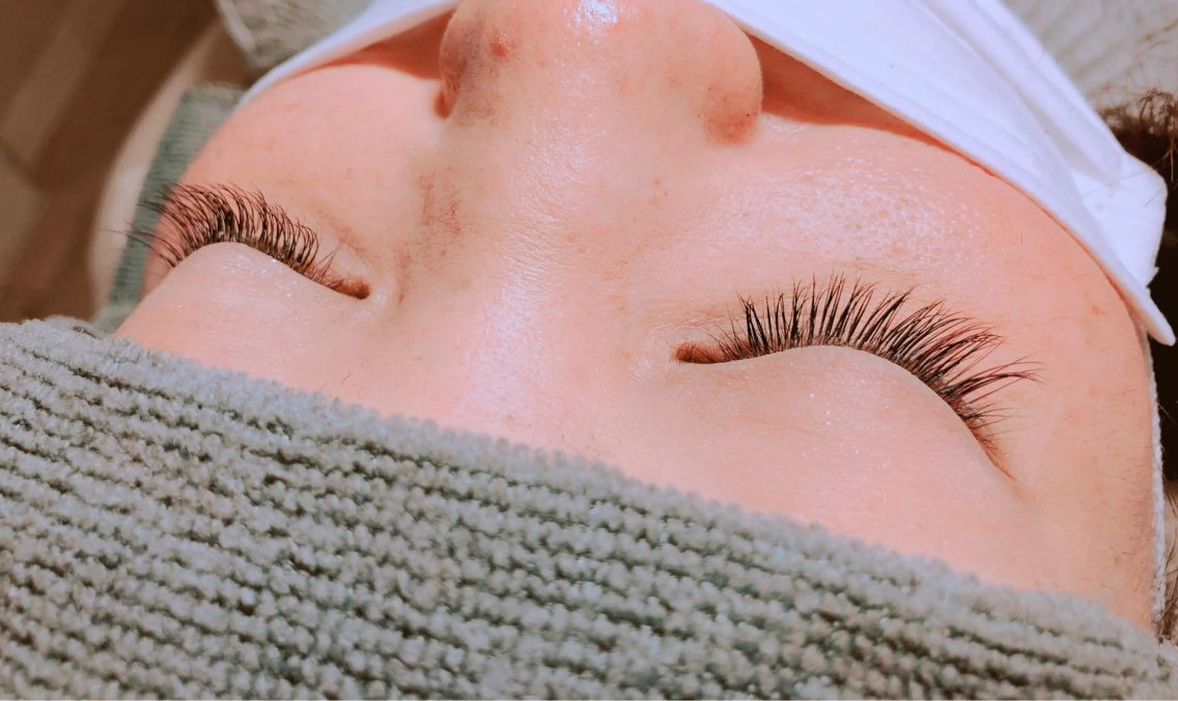 マツエク・マツパ サロンEF 金山店所属・アイデザイナー HIBINOのマツエク・マツパデザイン