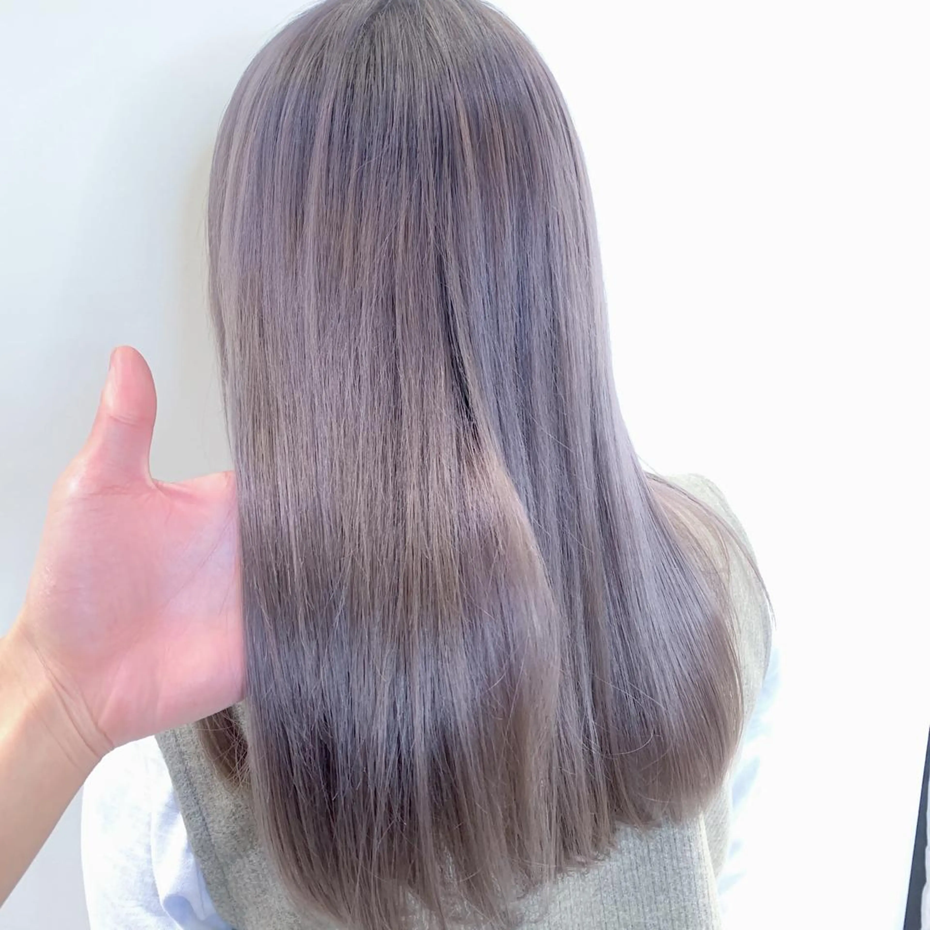 セミロング カラー パープルカラー シルバー 城　健太郎 💎ハイトーンのヘアスタイル