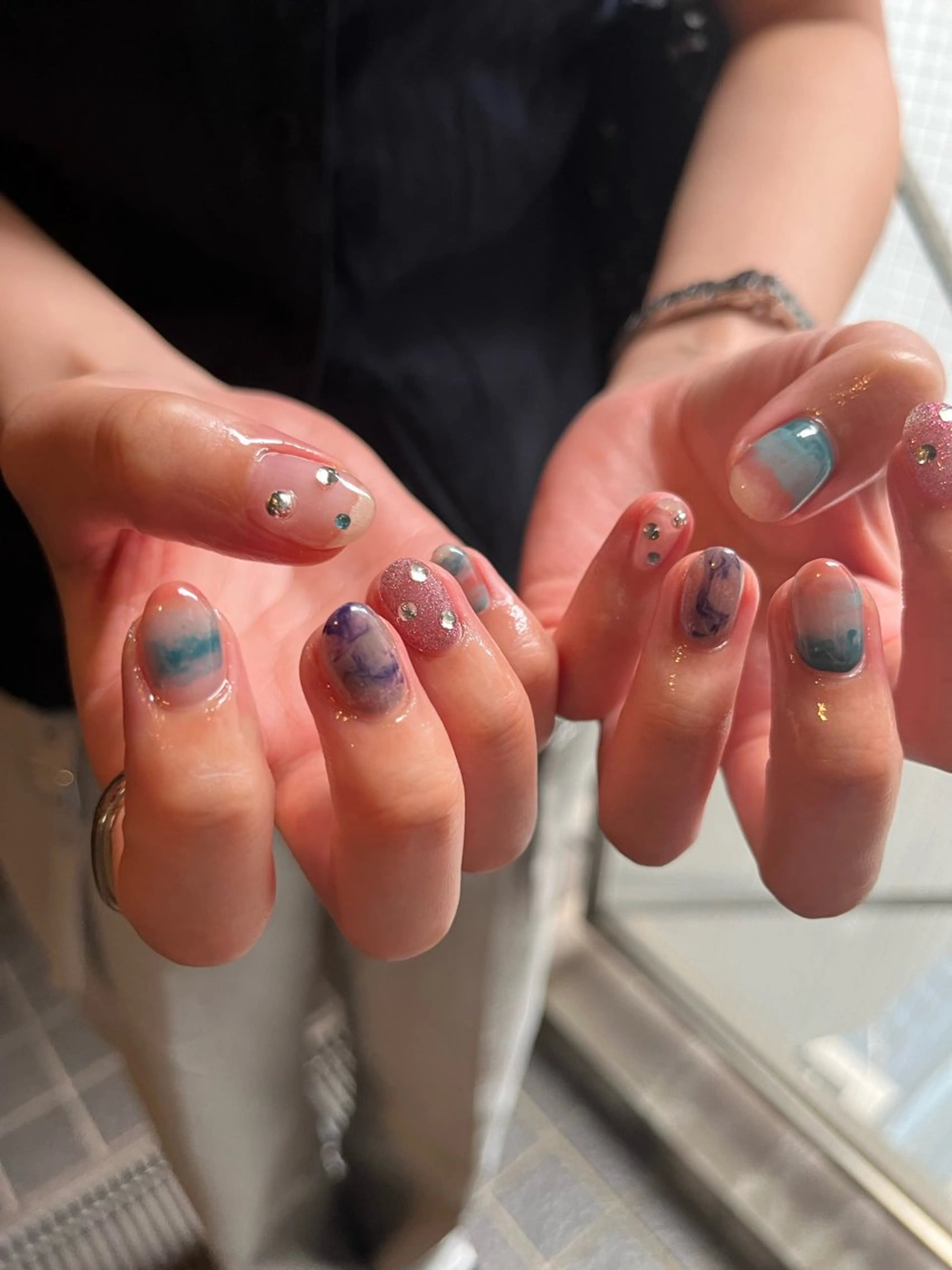 ショート ハンドネイル フットネイル @Unica_ honmachiのネイルデザイン